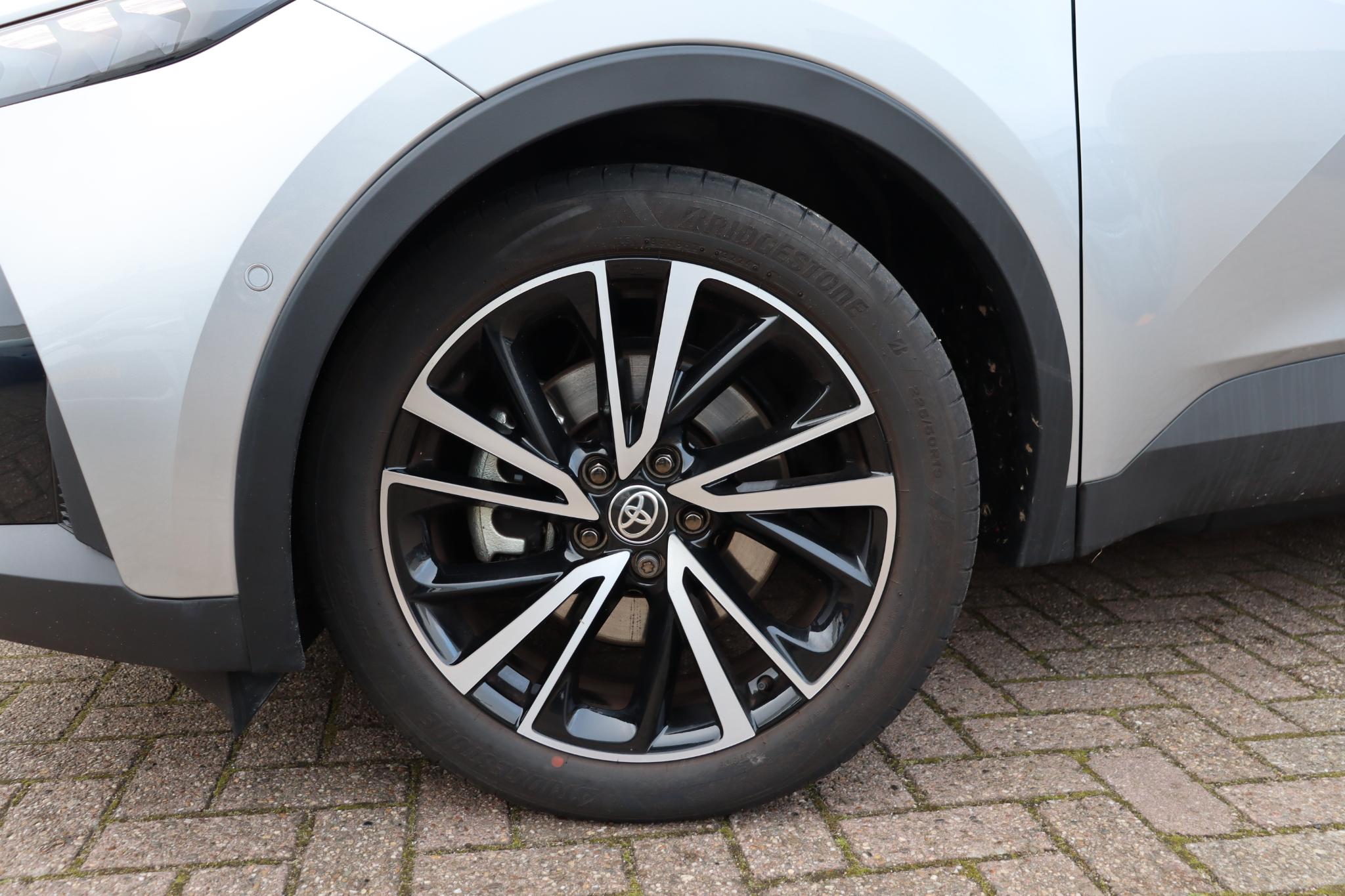 Foto van Toyota Toyota C-hr