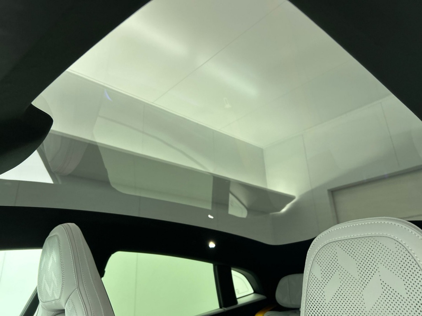 Foto van Polestar Polestar 4