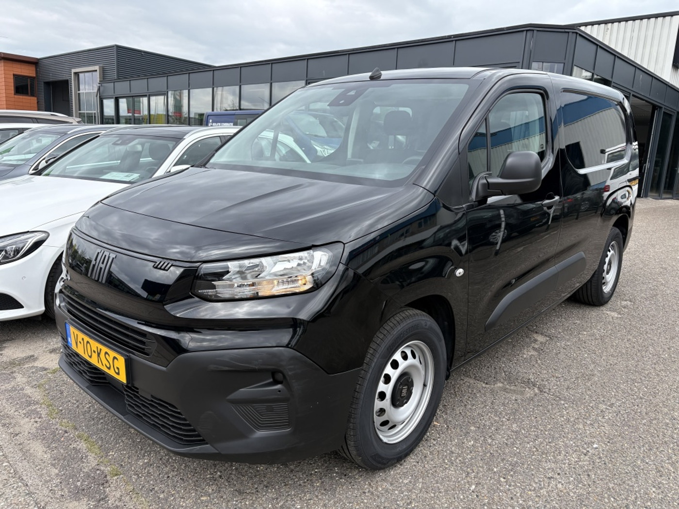 Fiat E-doblo 136 L2 | Lengte 2 | 50 kWh 2024 - voorkant