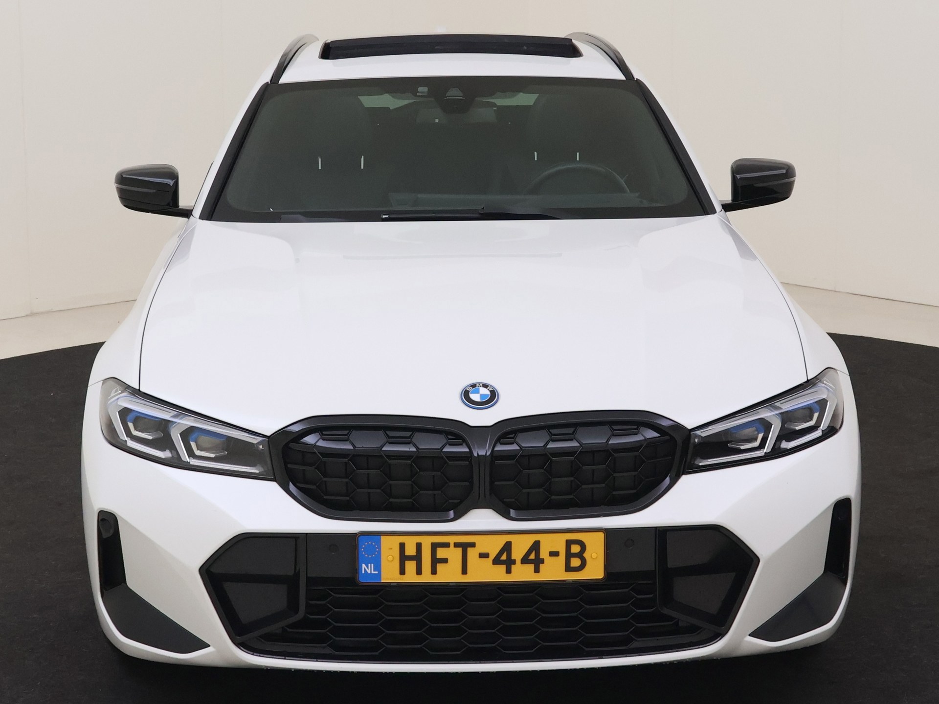 Foto van BMW 330e