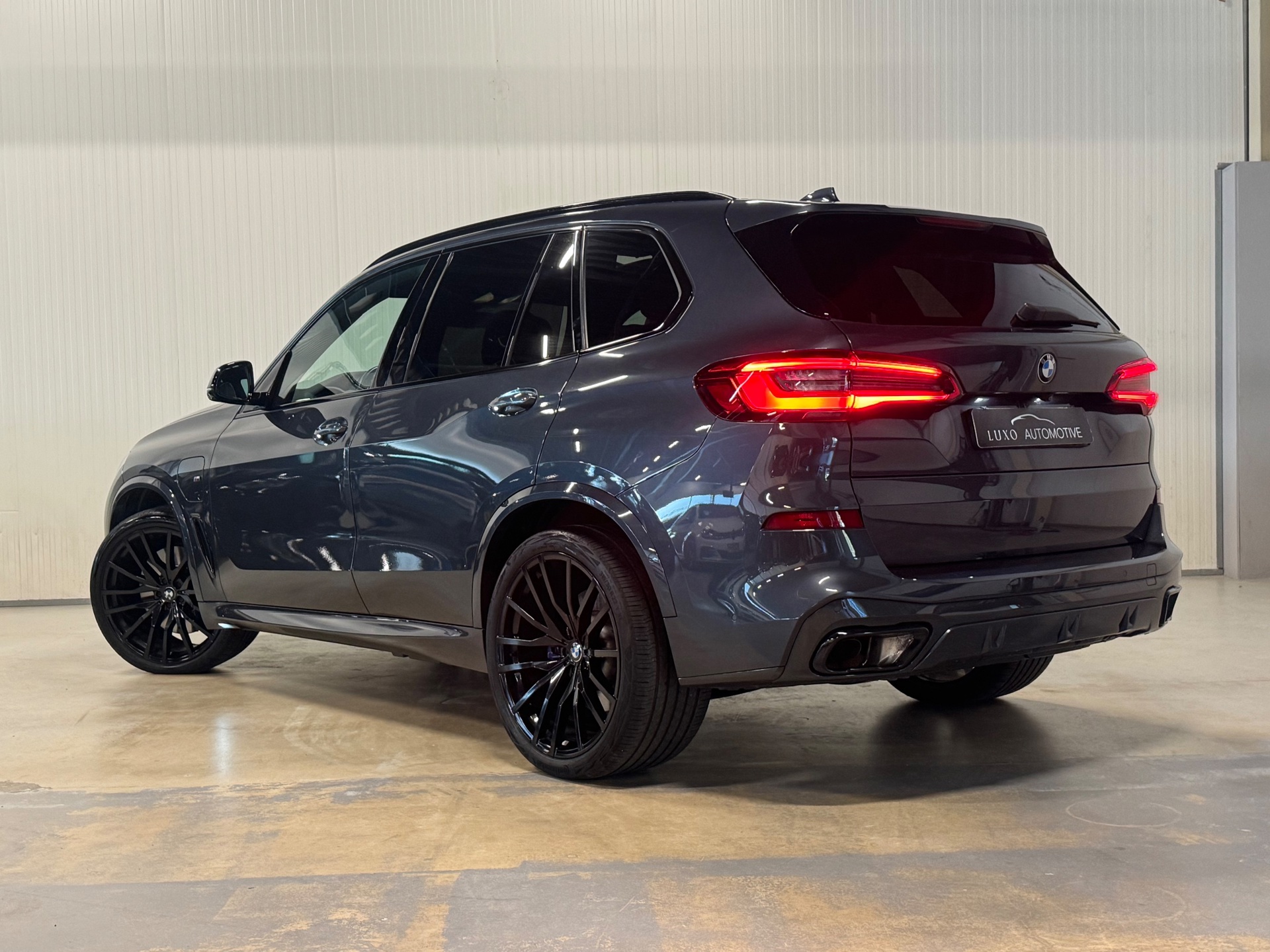 Foto van BMW X5 Xdrive45e