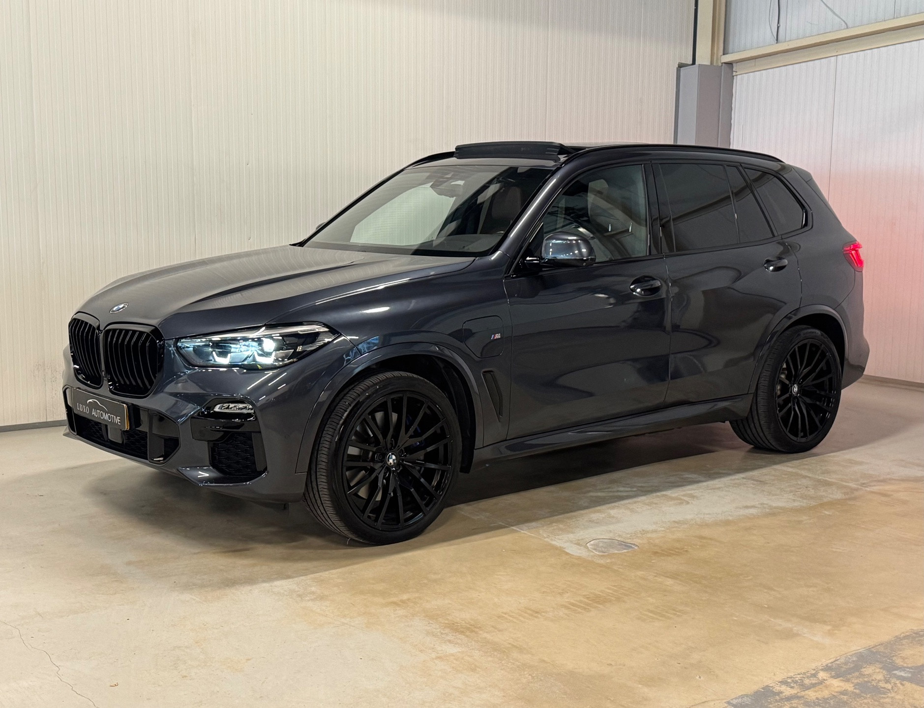 Foto van BMW X5 Xdrive45e