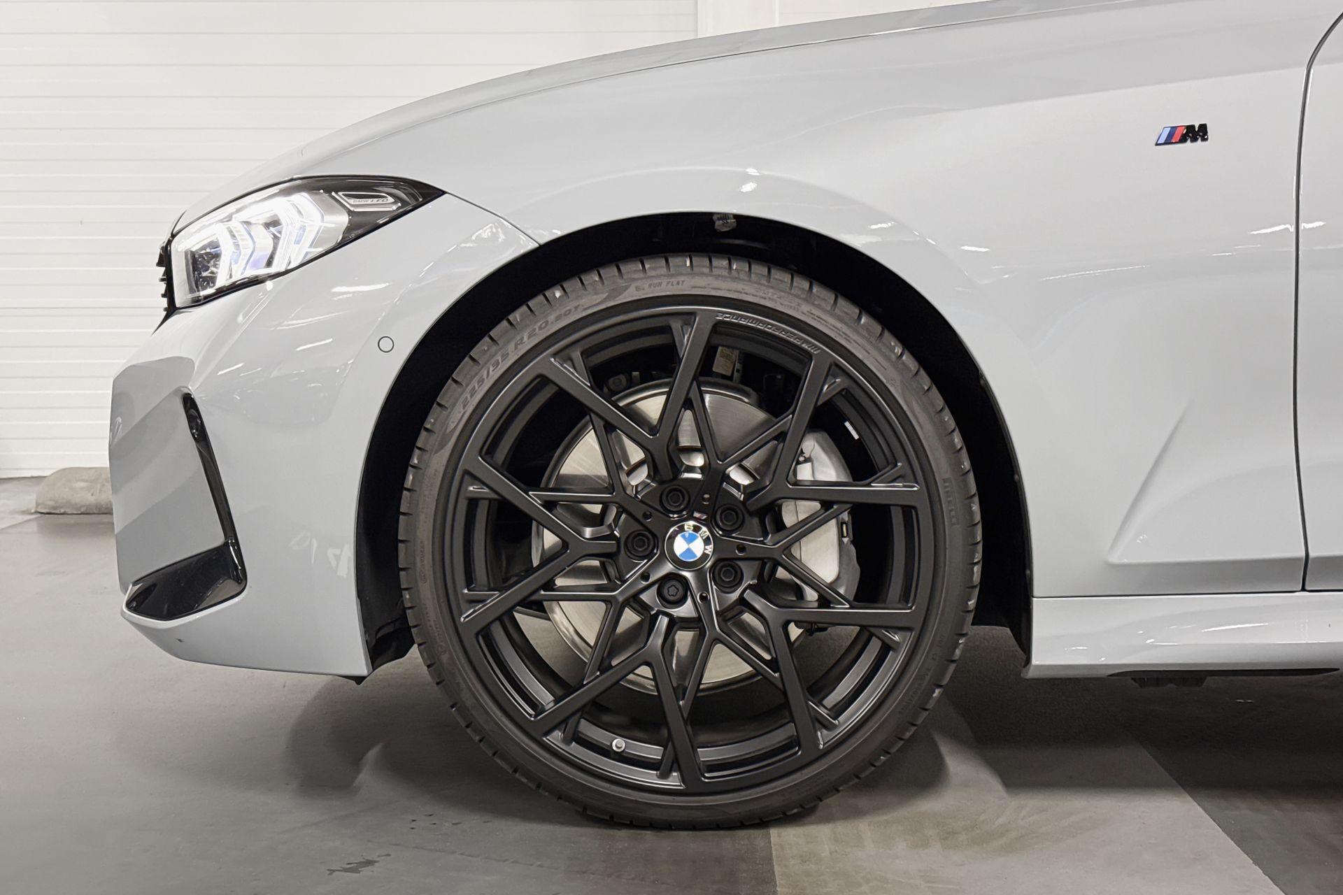 Foto van BMW 330i xDrive