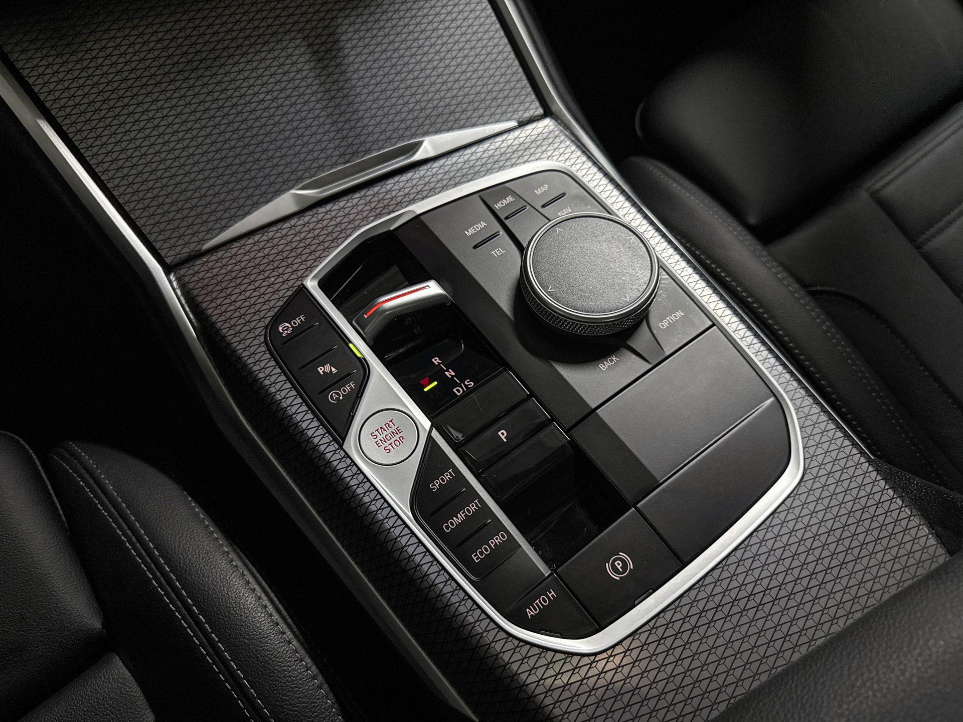 Foto van BMW 330i xDrive