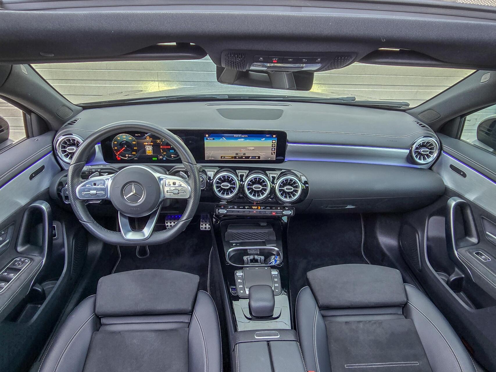 Foto van Mercedes-Benz A 250 E