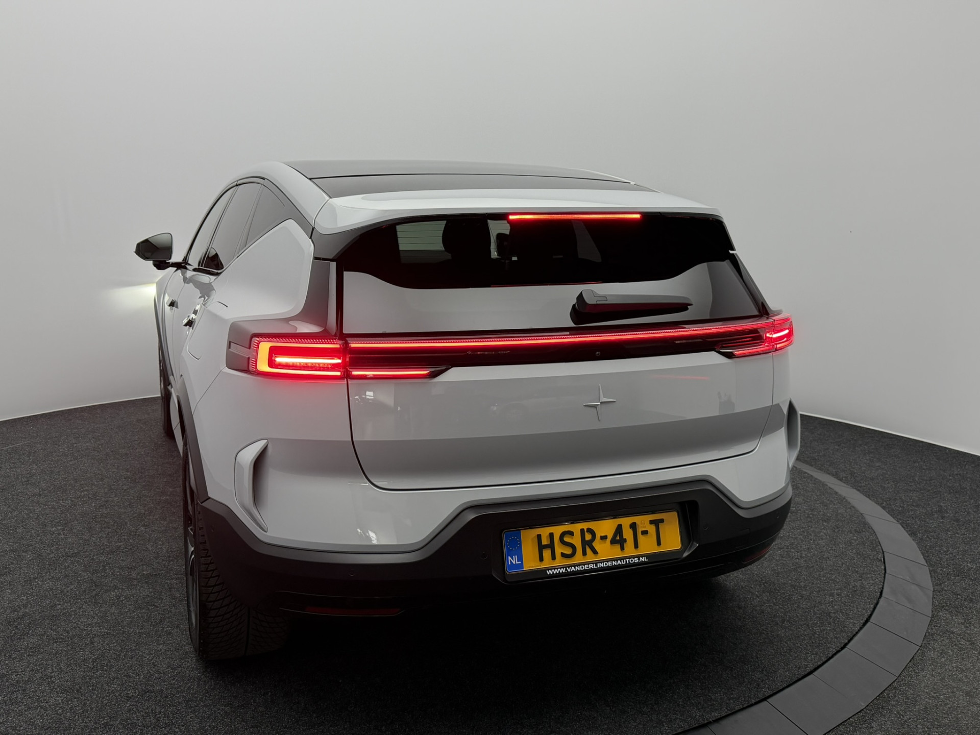 Foto van Polestar 3