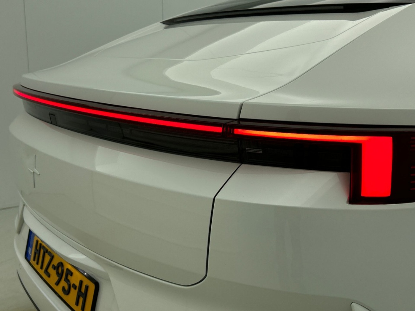 Foto van Polestar 4