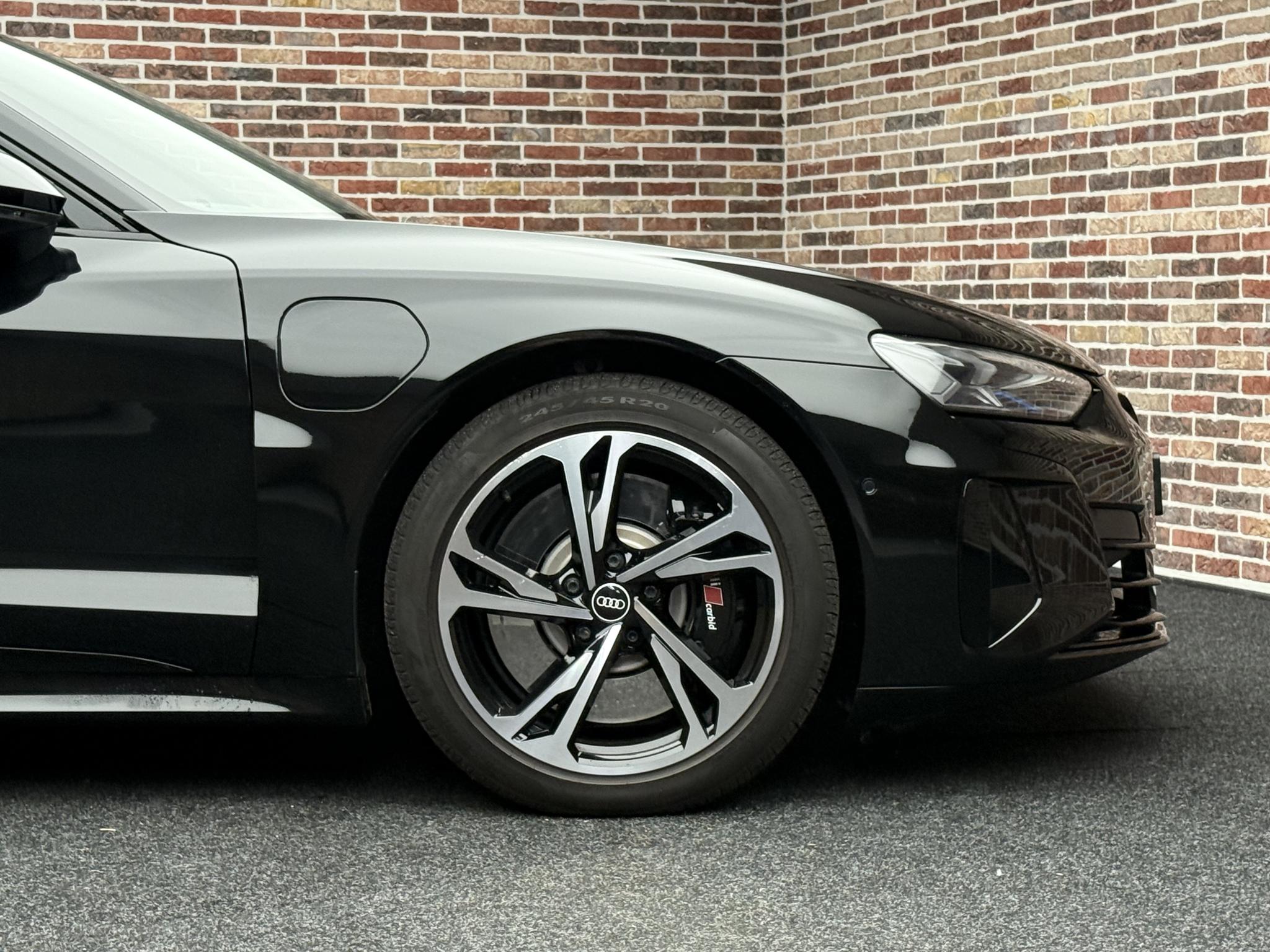 Foto van Audi RS E-tron GT