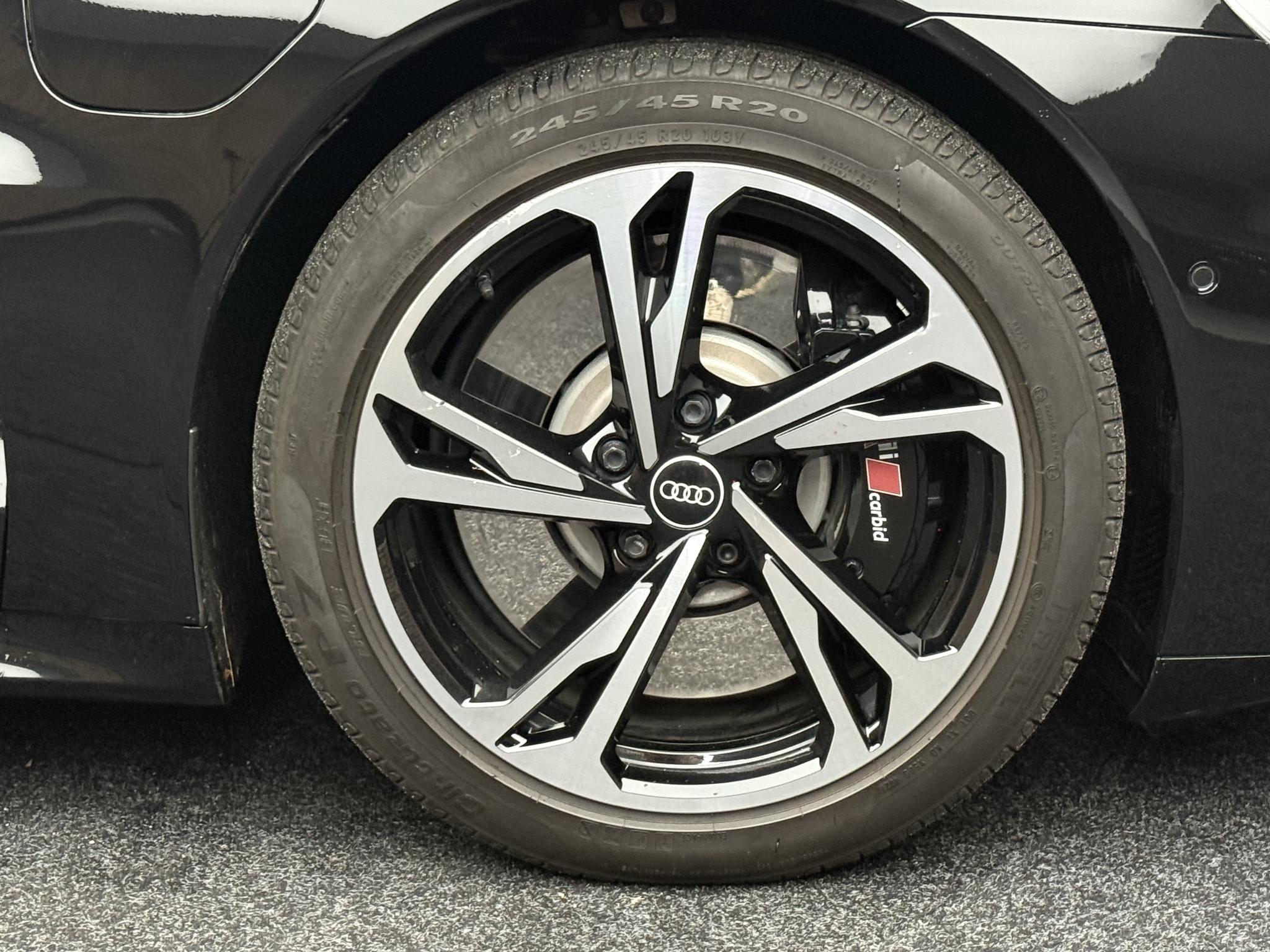 Foto van Audi RS E-tron GT