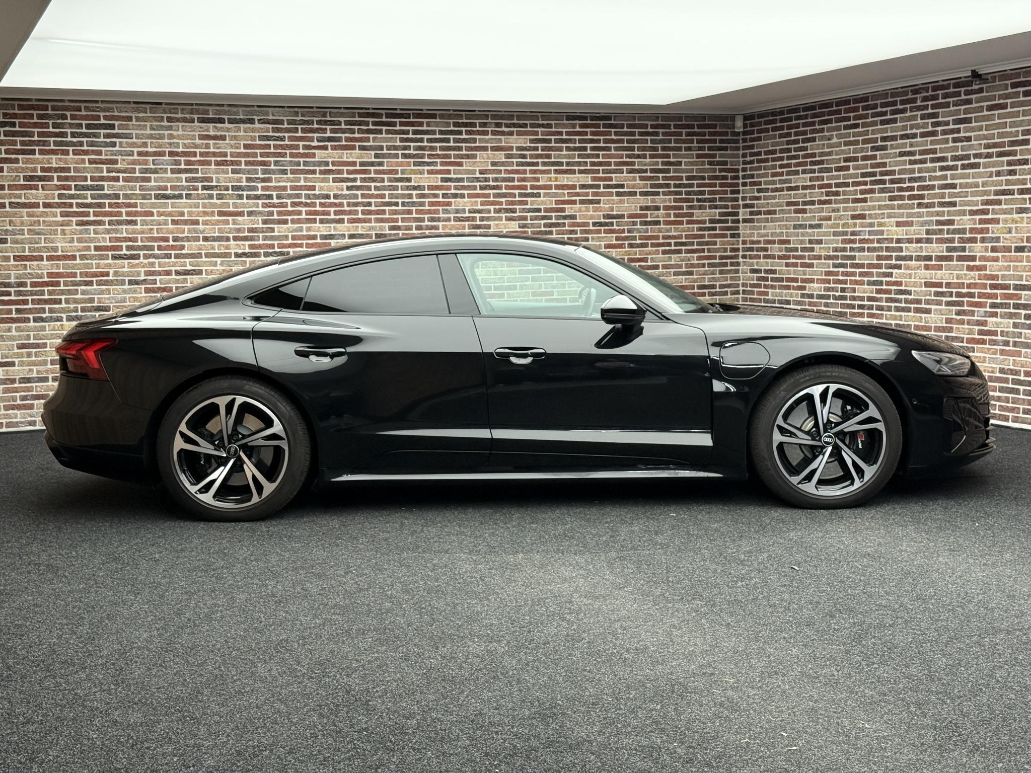 Foto van Audi RS E-tron GT