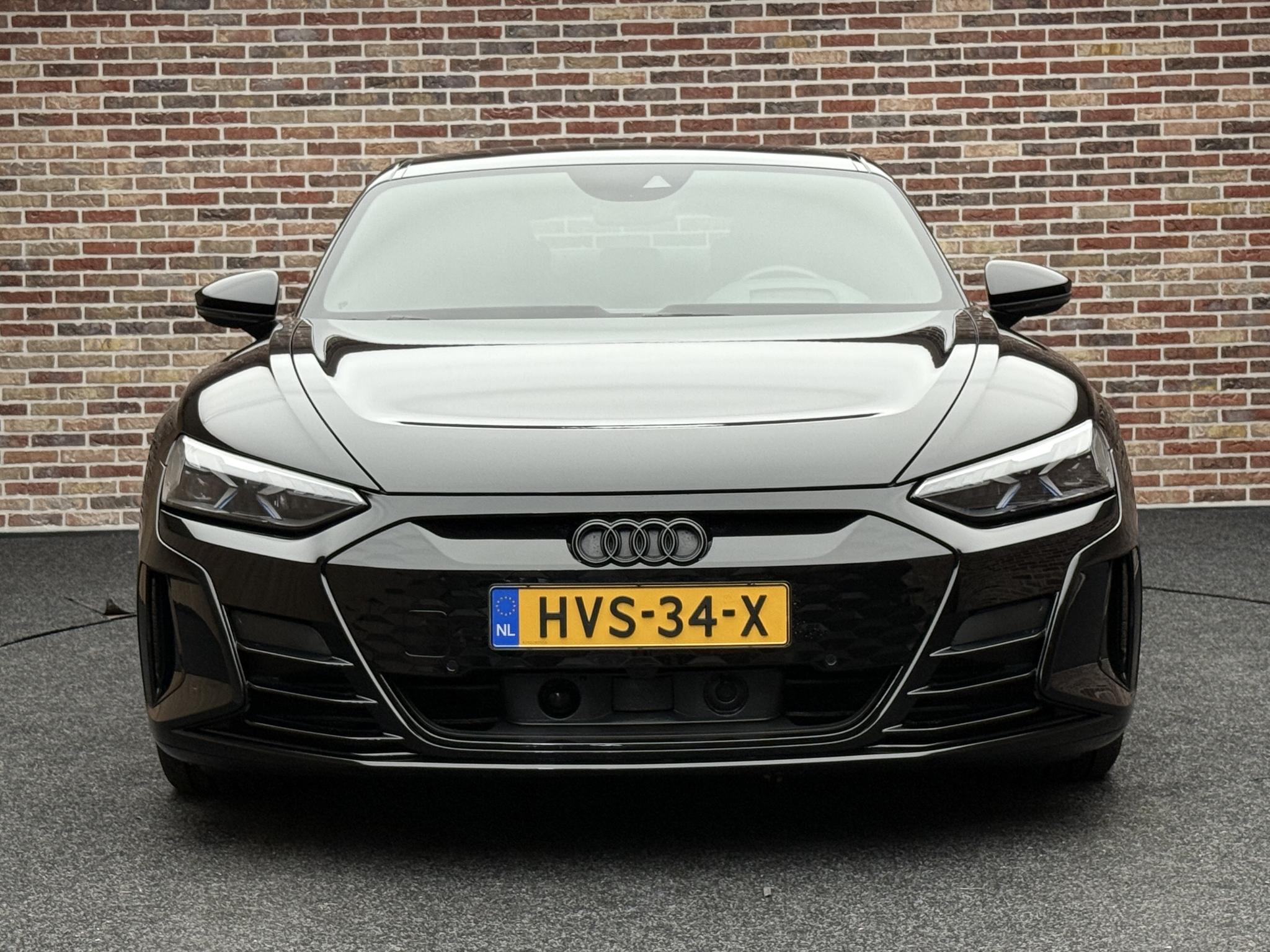 Foto van Audi RS E-tron GT