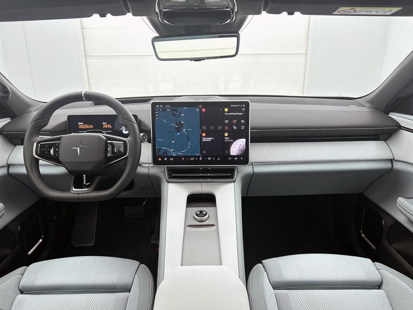 Foto van Polestar Polestar 4