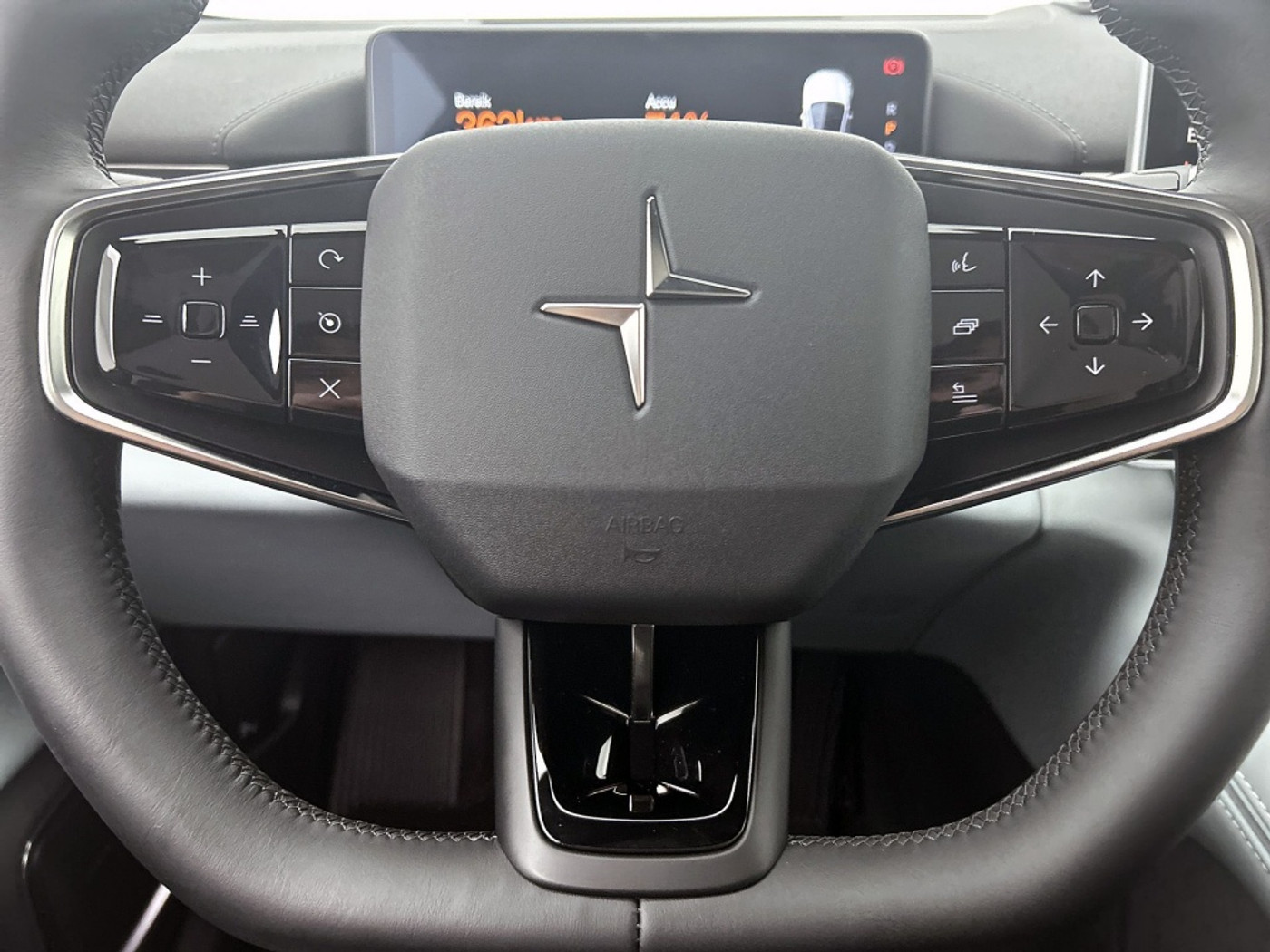 Foto van Polestar Polestar 4
