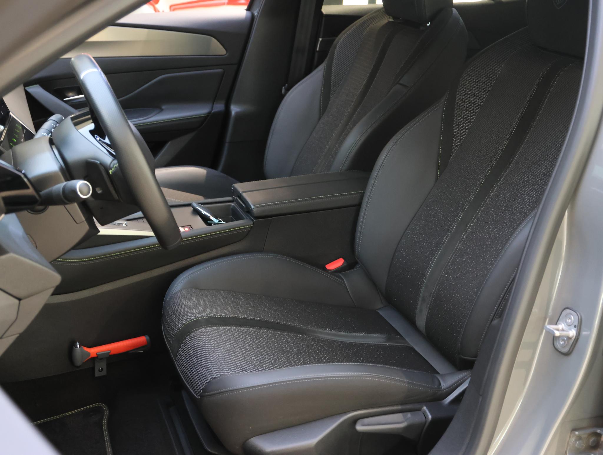 Foto van Peugeot 408
