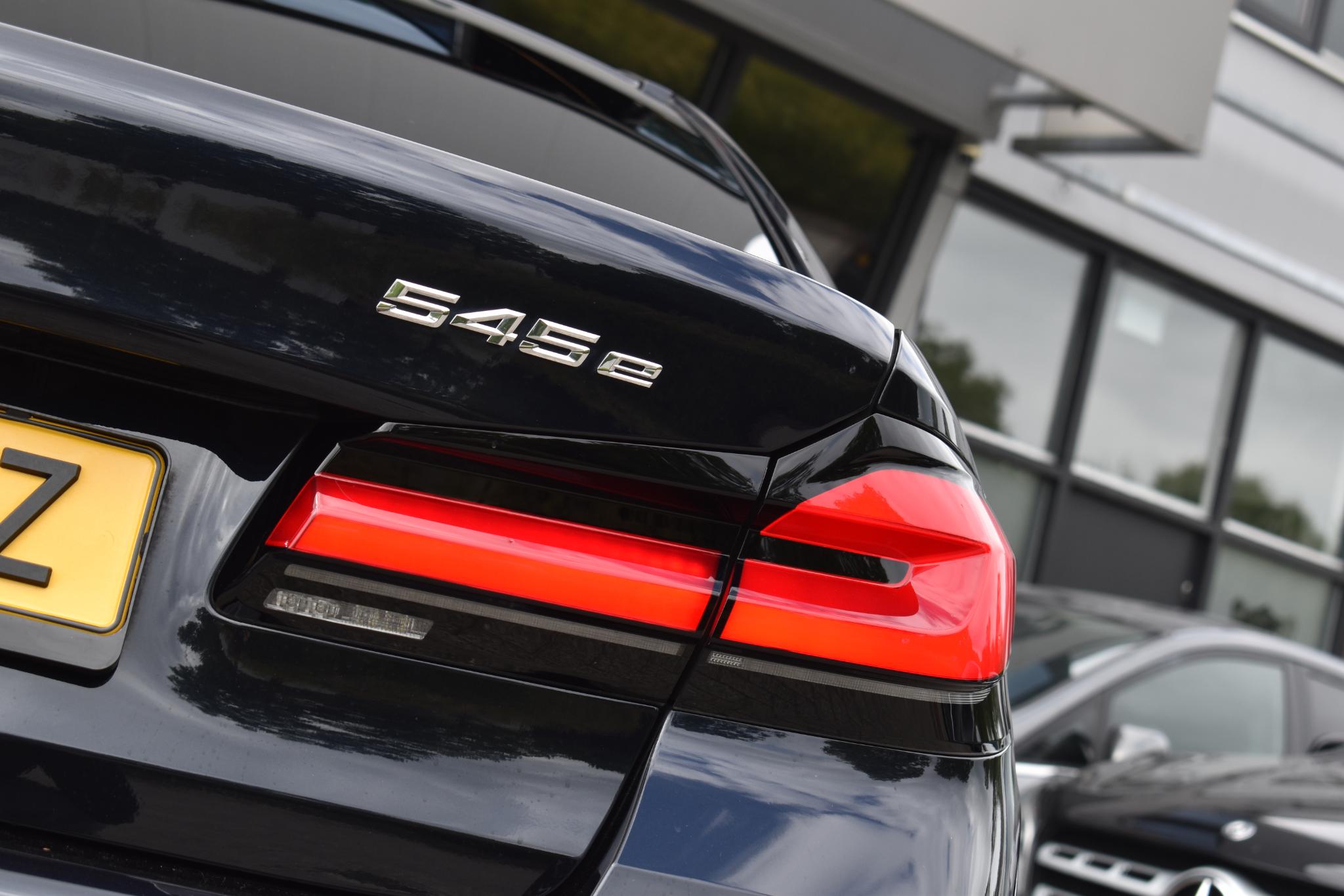 Foto van BMW 545e xDrive