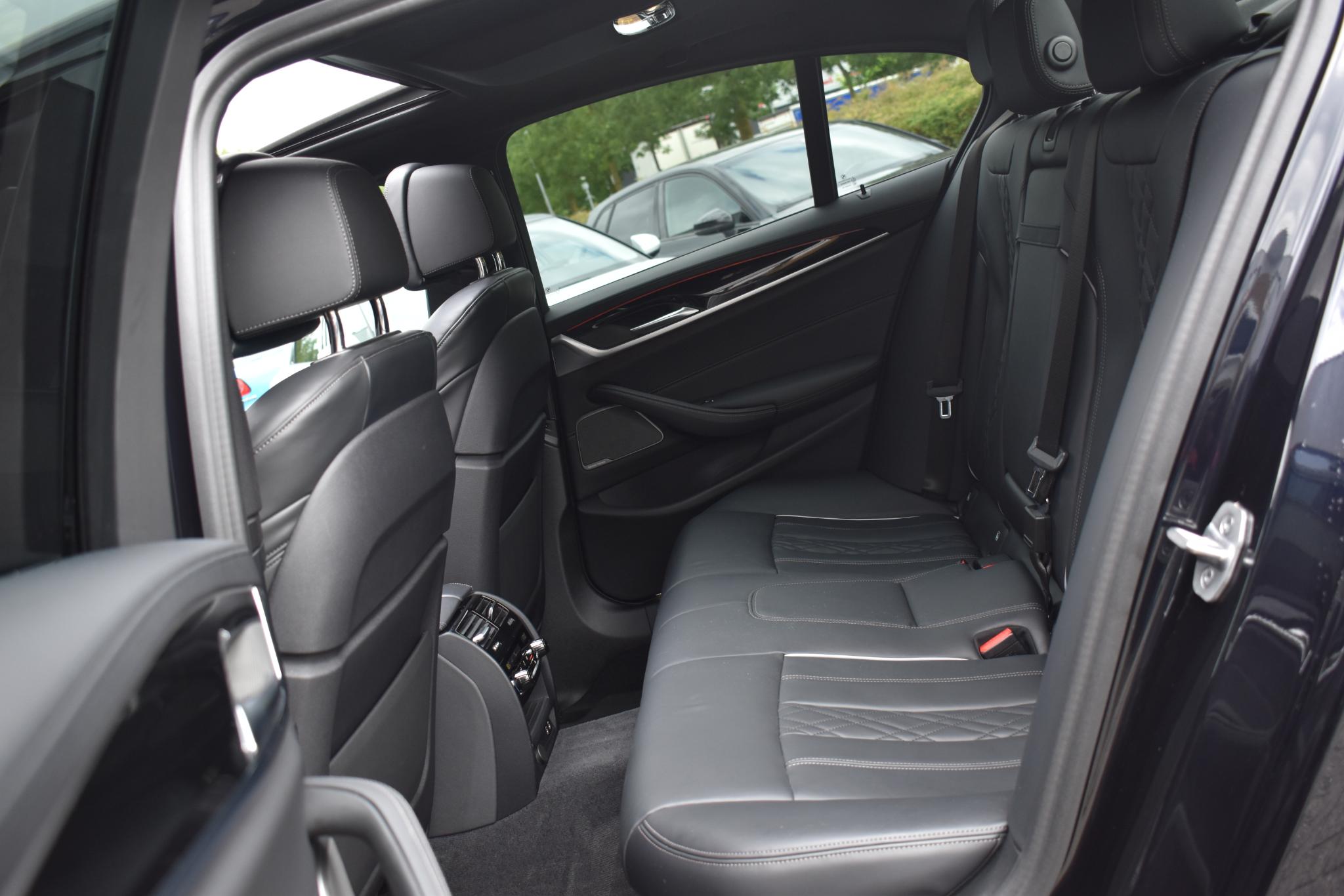 Foto van BMW 545e xDrive