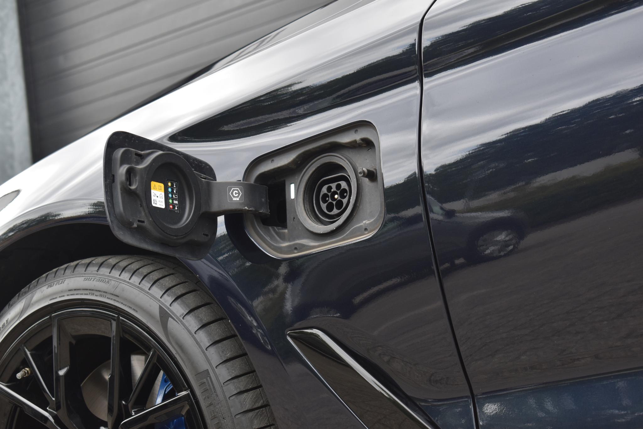 Foto van BMW 545e xDrive