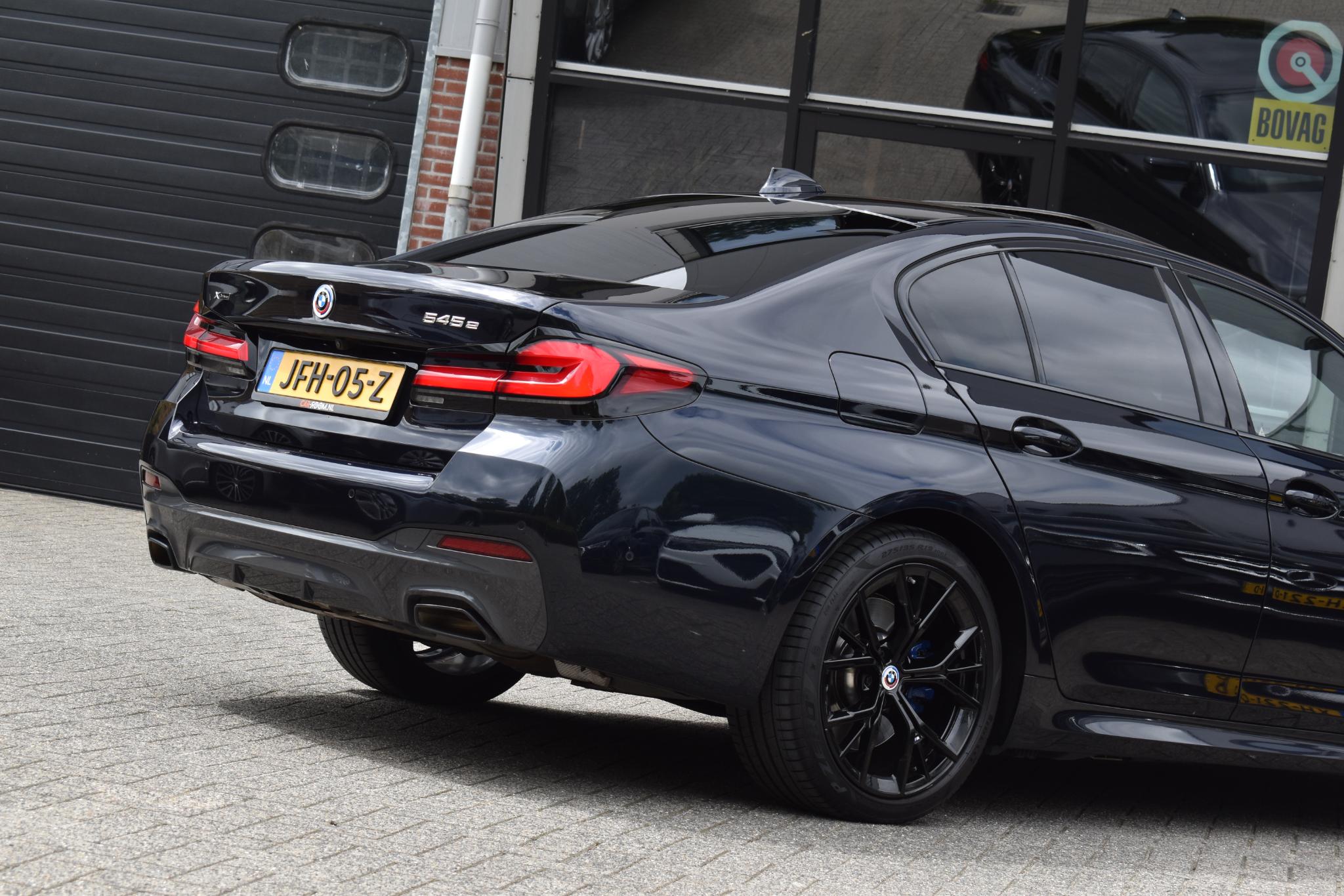 Foto van BMW 545e xDrive