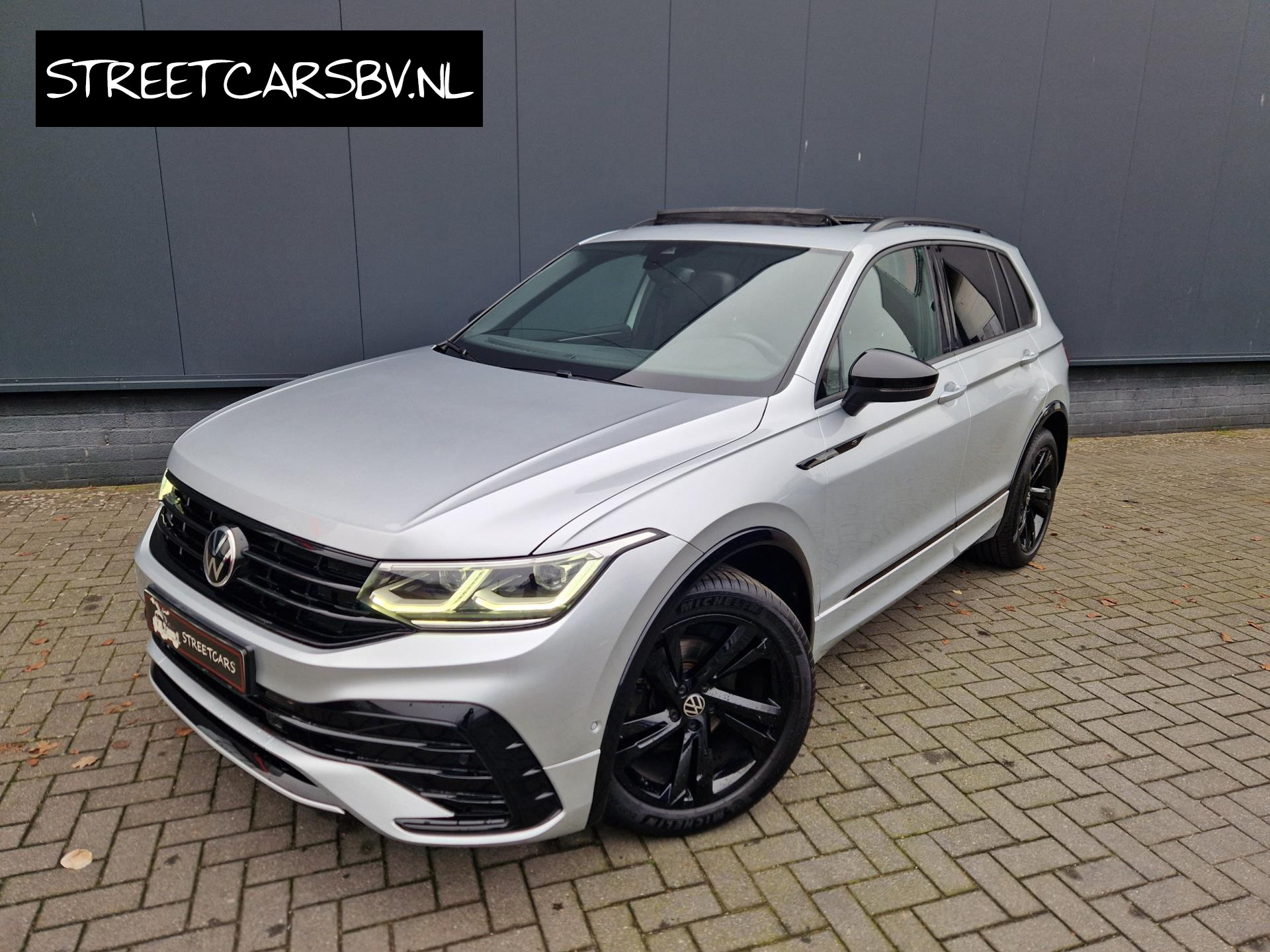 Volkswagen Tiguan 1.5 TSI DSG R-Line /Pano 2021 - voorkant