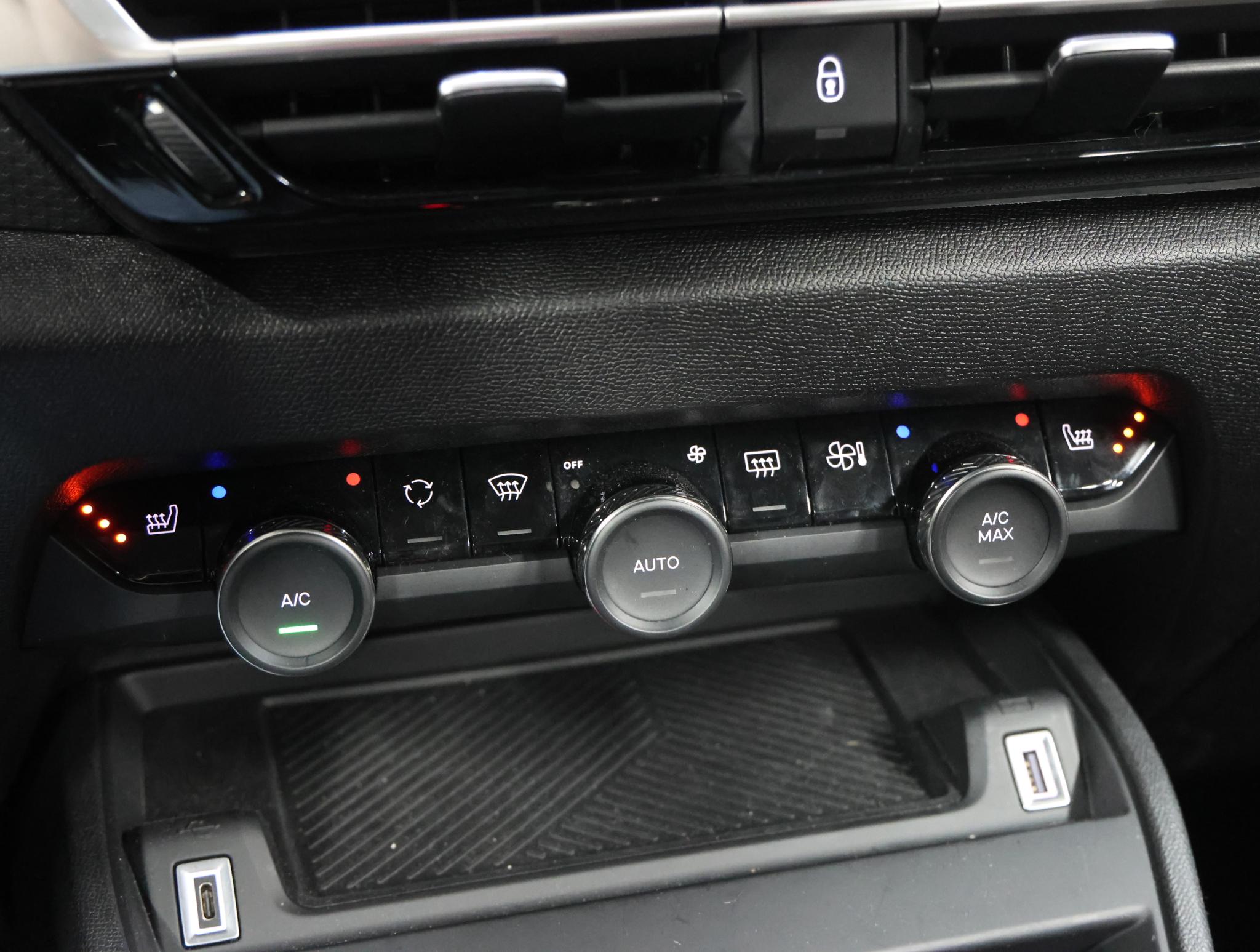 Foto van Citroen E-c4