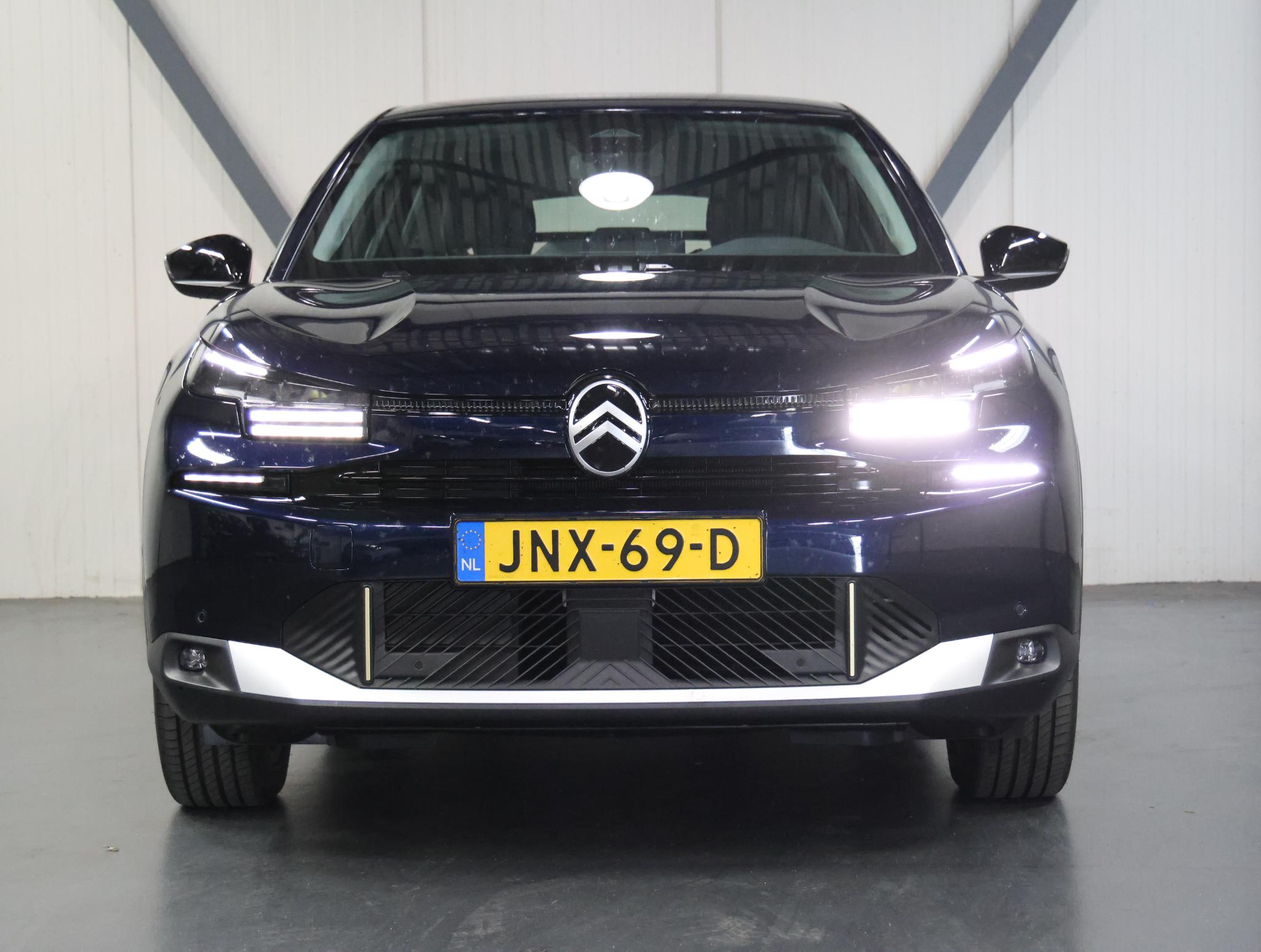 Foto van Citroen E-c4