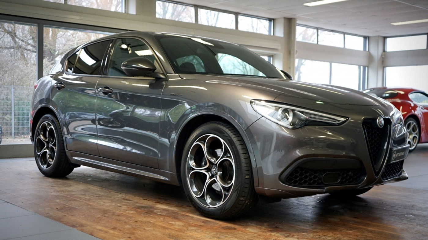 Alfa Romeo Stelvio 2.0 T AWD Veloce Lederen interieur delen | 280 pk | 2021 - voorkant