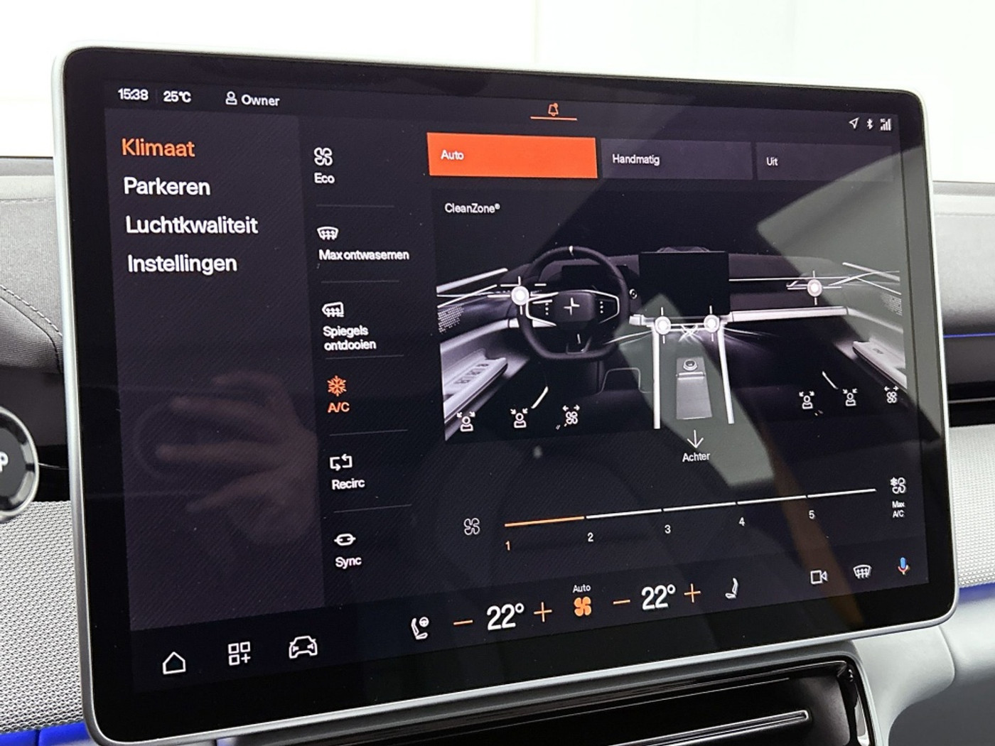 Foto van Polestar Polestar 4