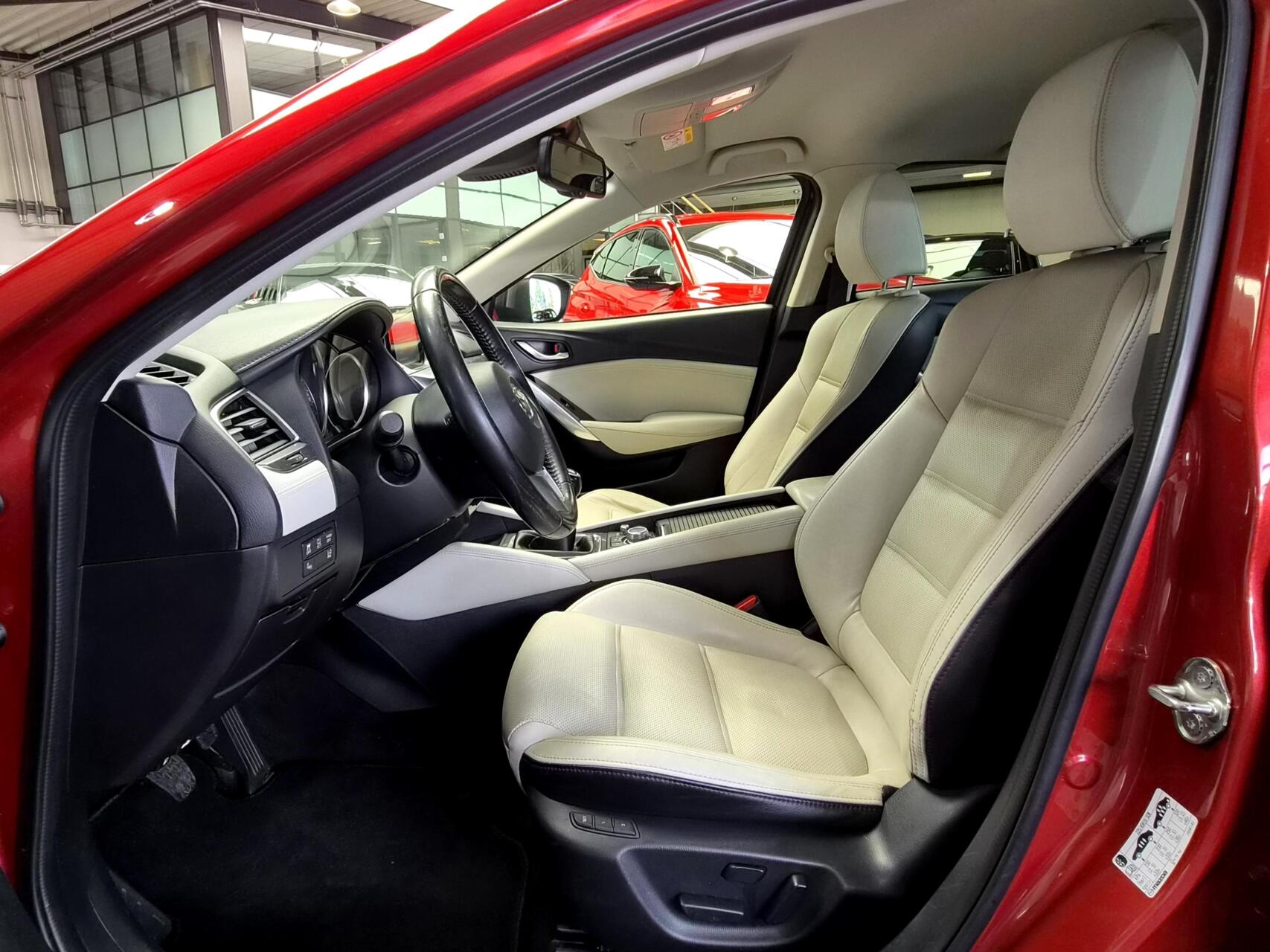 Foto van Mazda Mazda6