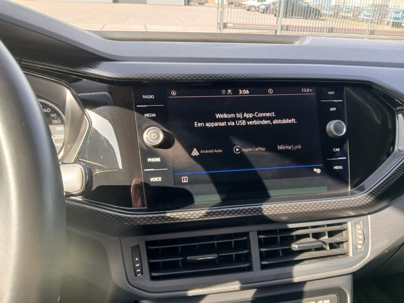 Foto van Volkswagen T-cross