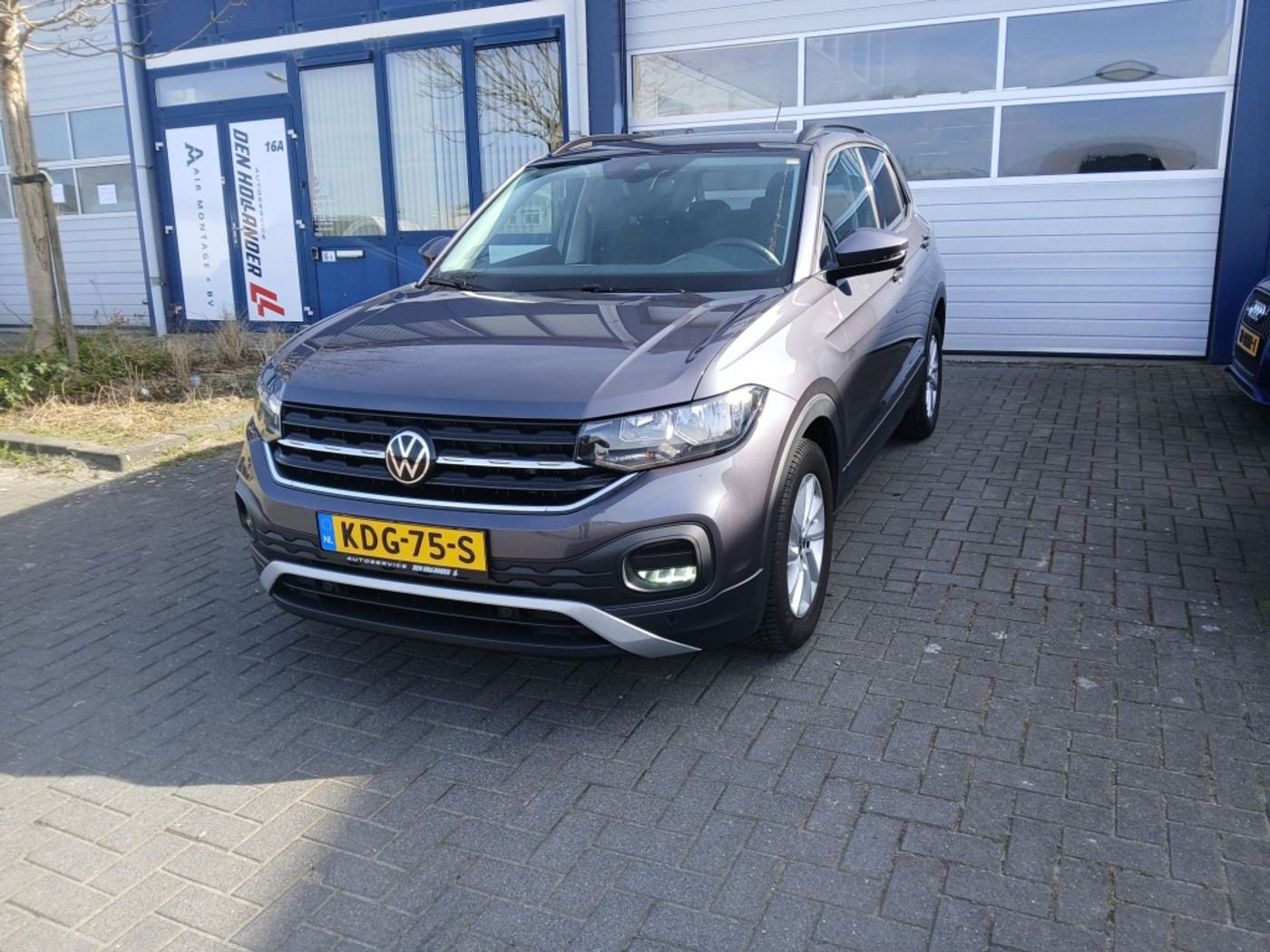 Volkswagen T-cross 1.0 tsi DSG Life  Stoelverwarming  Carplay/DAB  Camera  ACC 2022 - voorkant