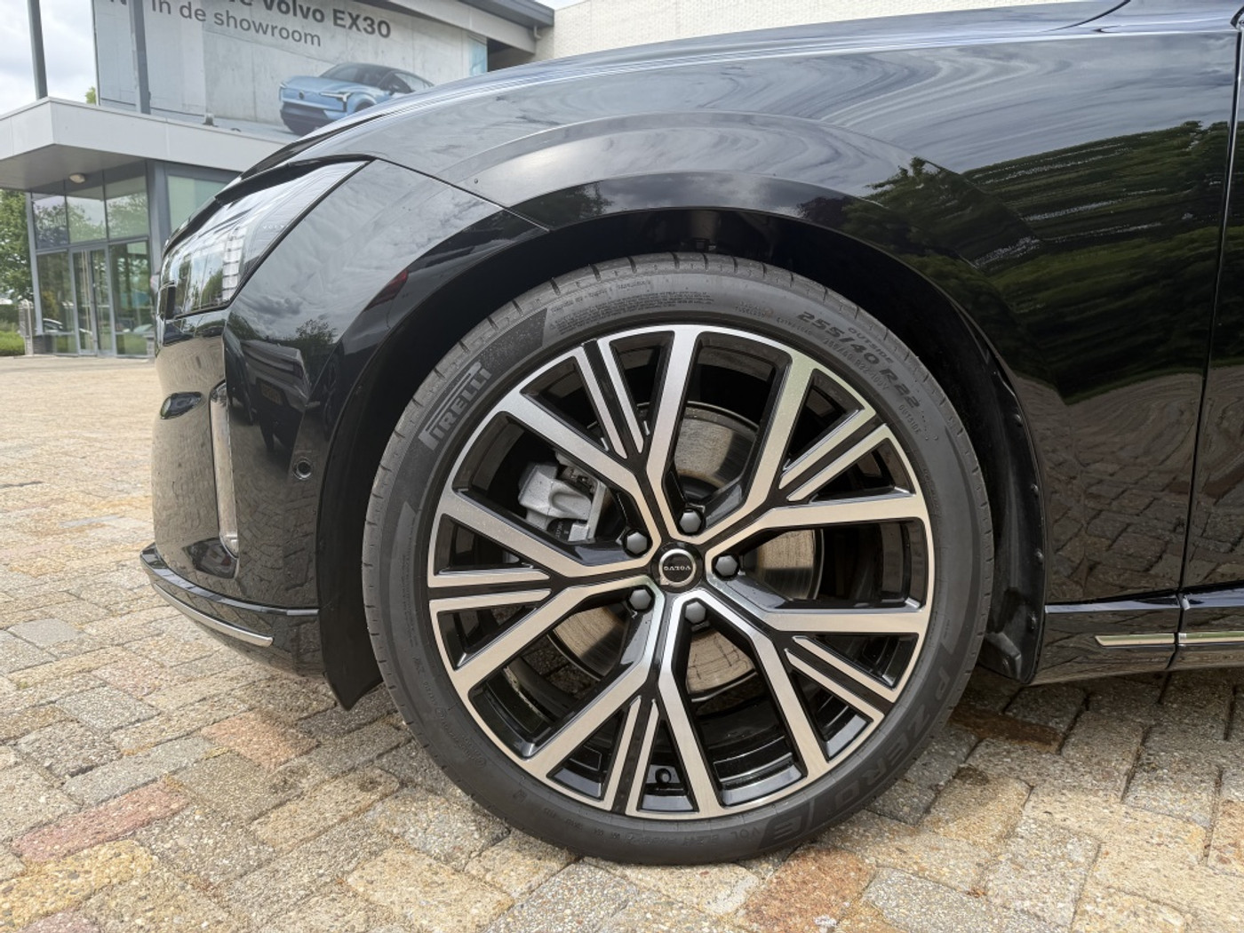 Foto van Volvo Es90