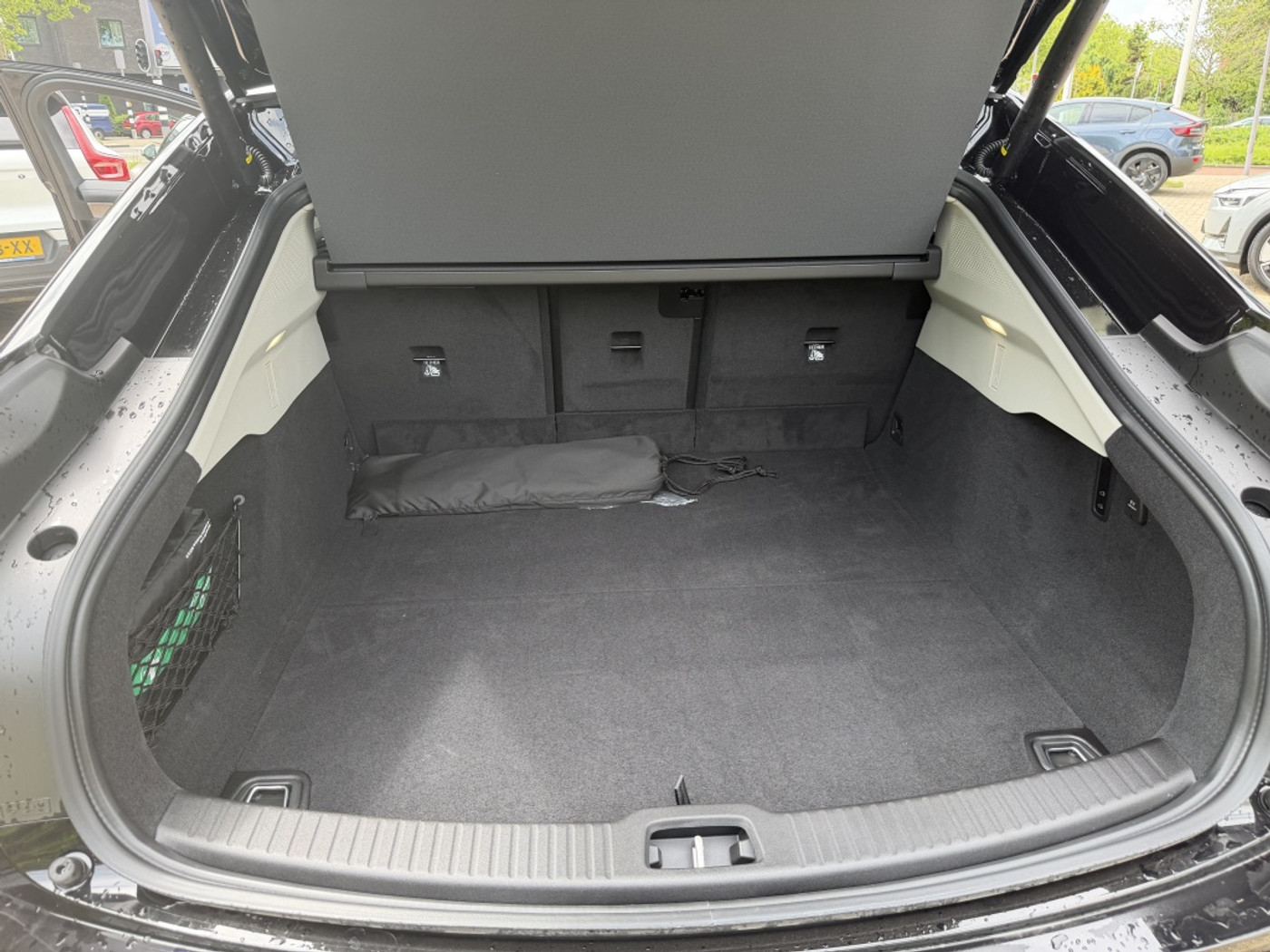 Foto van Volvo Es90