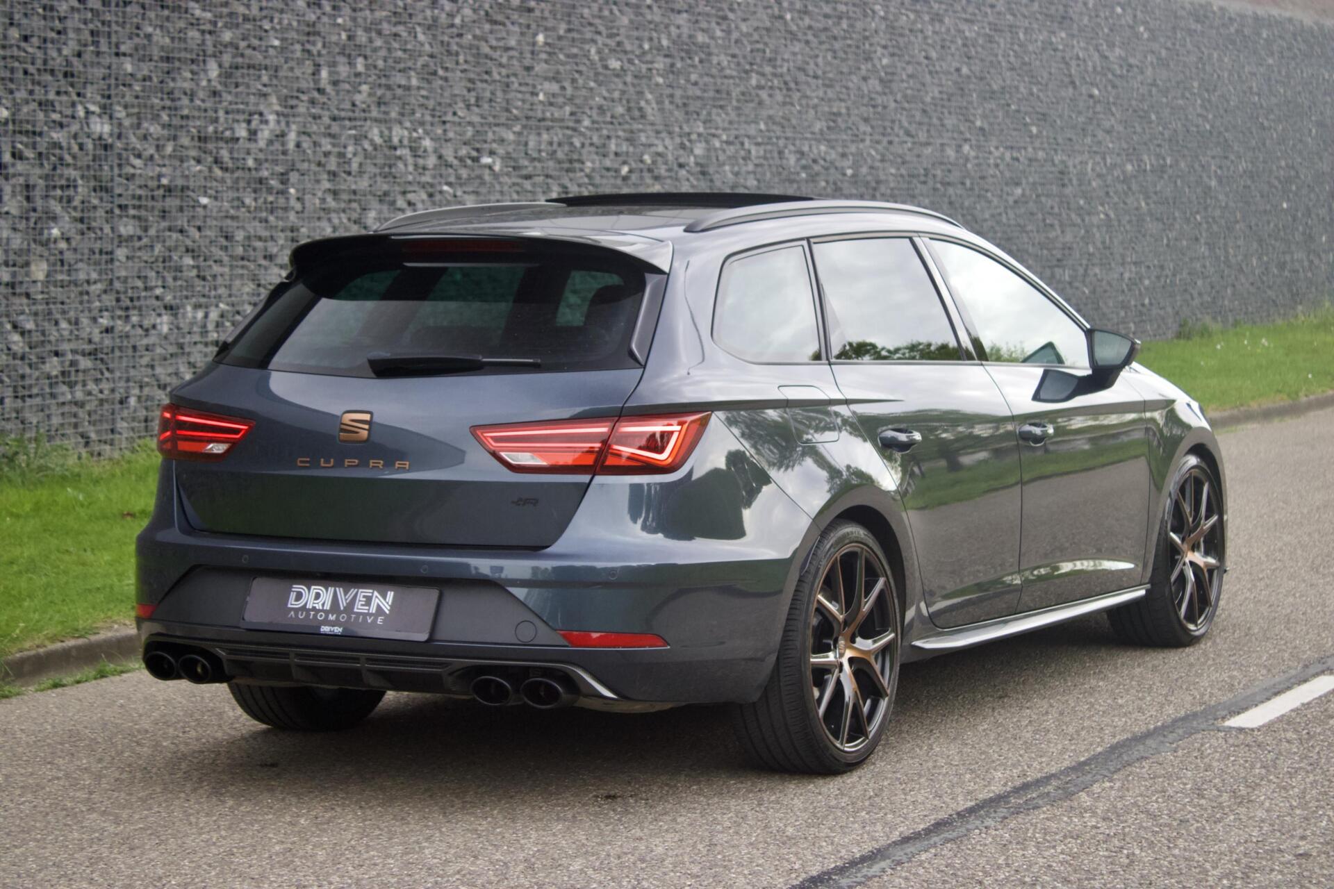 Foto van Seat Leon Sportourer ST
