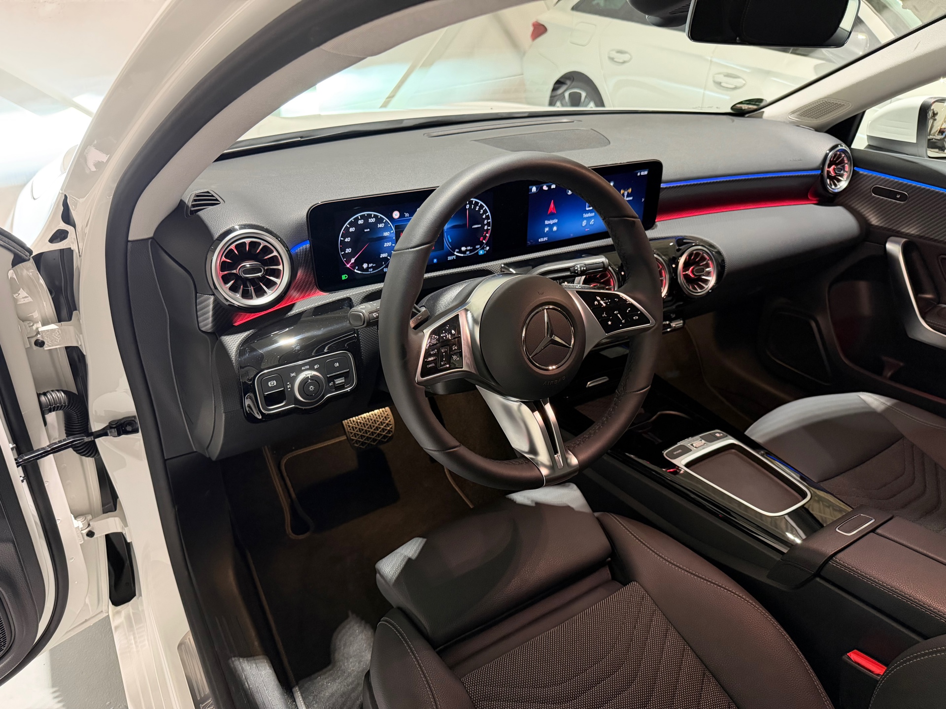 Foto van Mercedes-Benz A 250 E