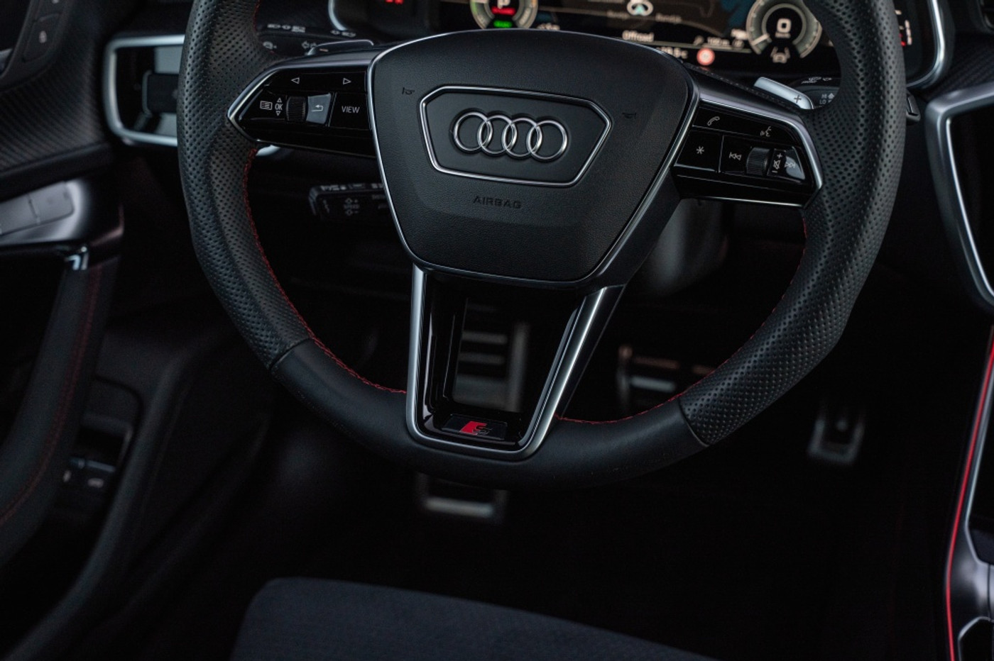Foto van Audi A6 Avant 55 TFSI E