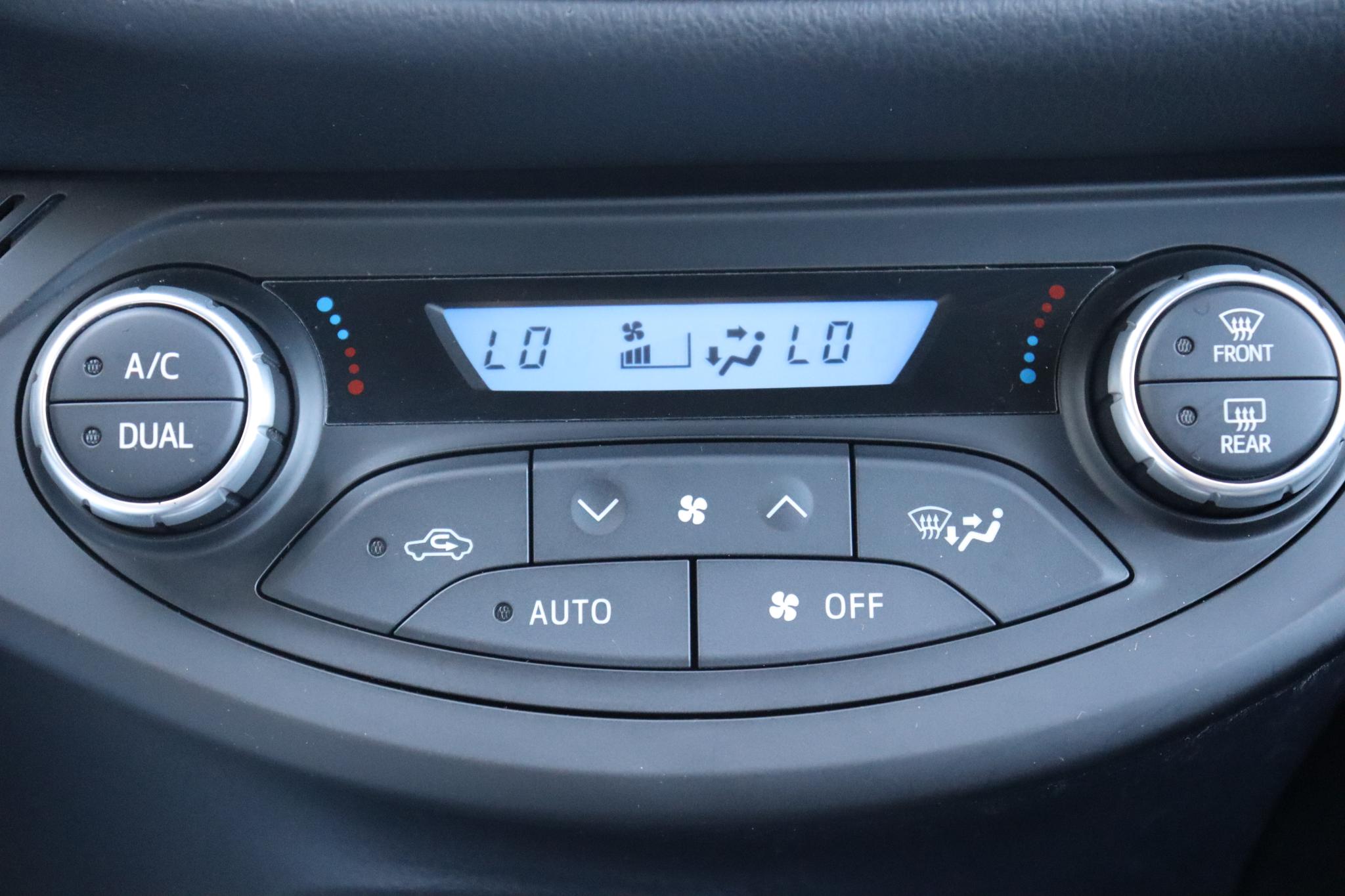 Foto van Toyota Toyota Yaris Hybrid