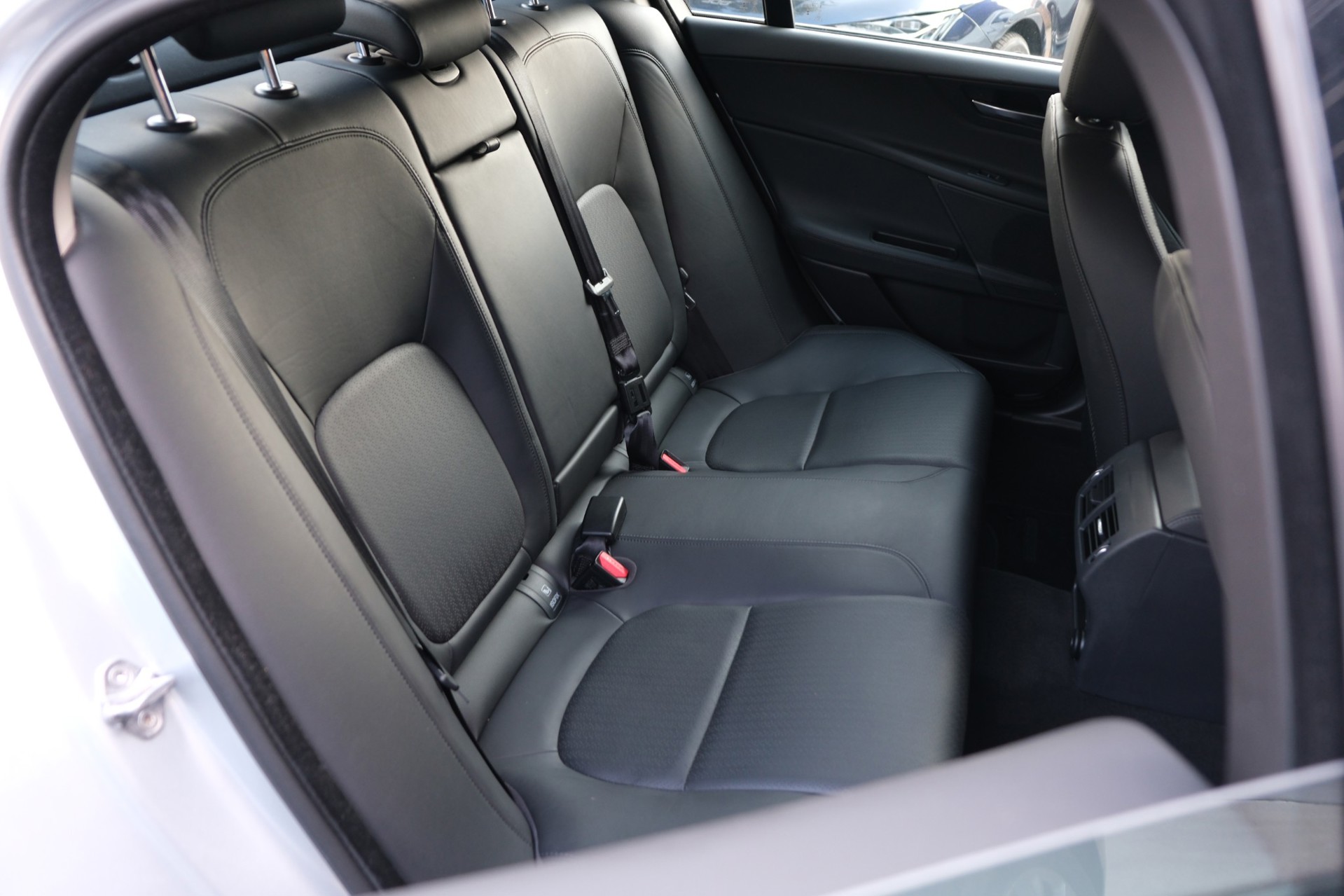 Foto van Jaguar Jaguar Xe