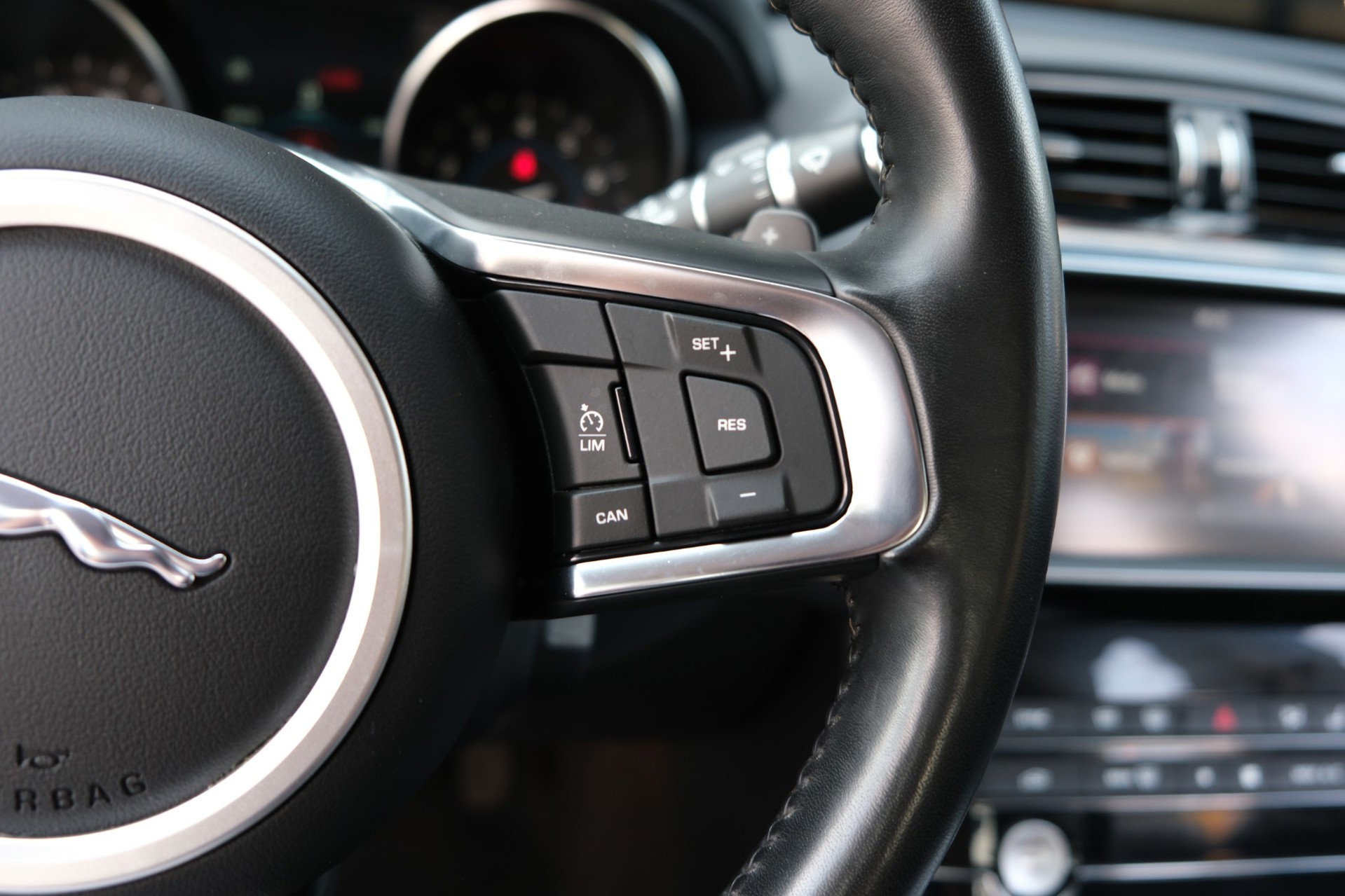 Foto van Jaguar Jaguar Xe