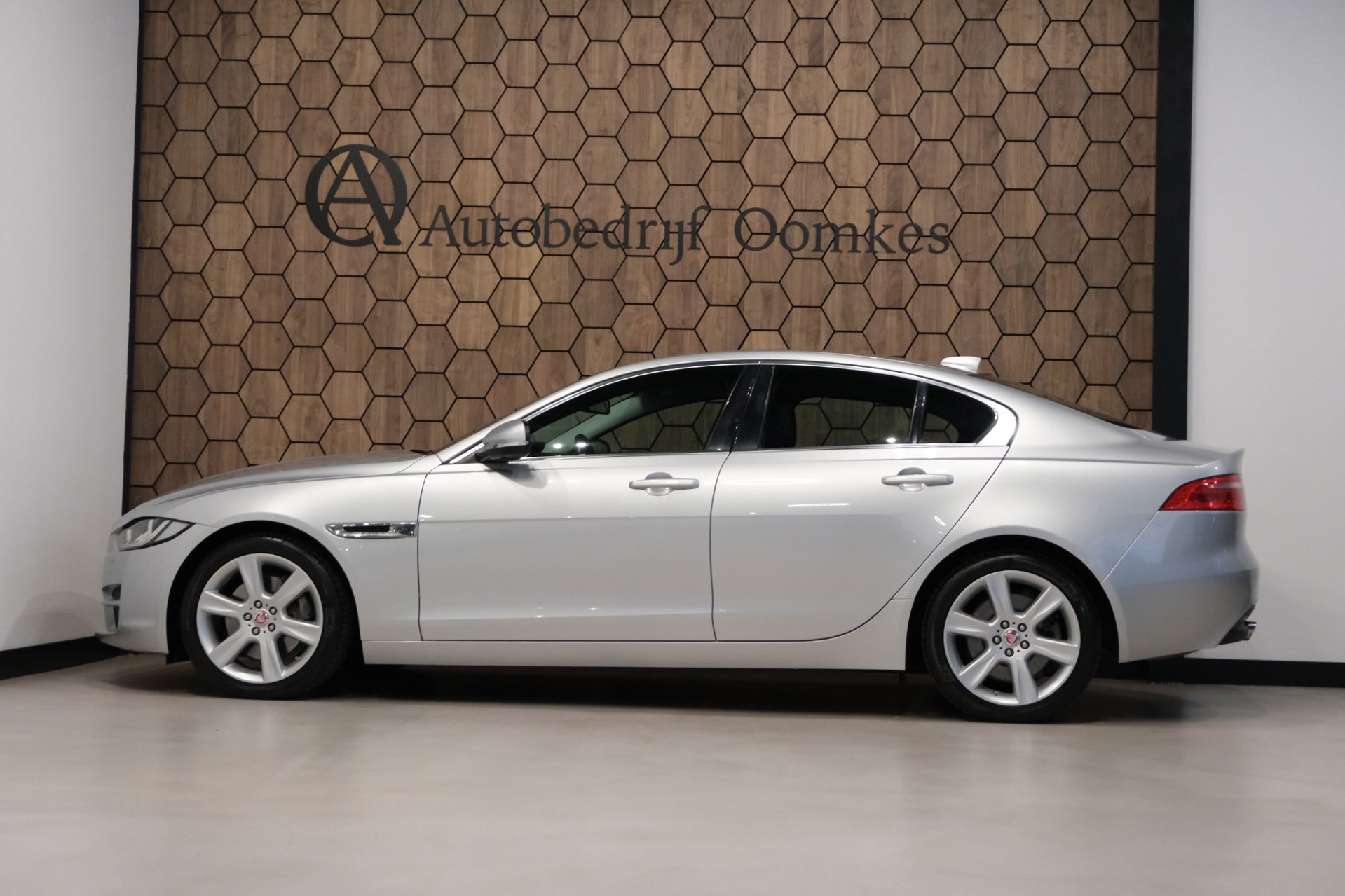 Foto van Jaguar Jaguar Xe