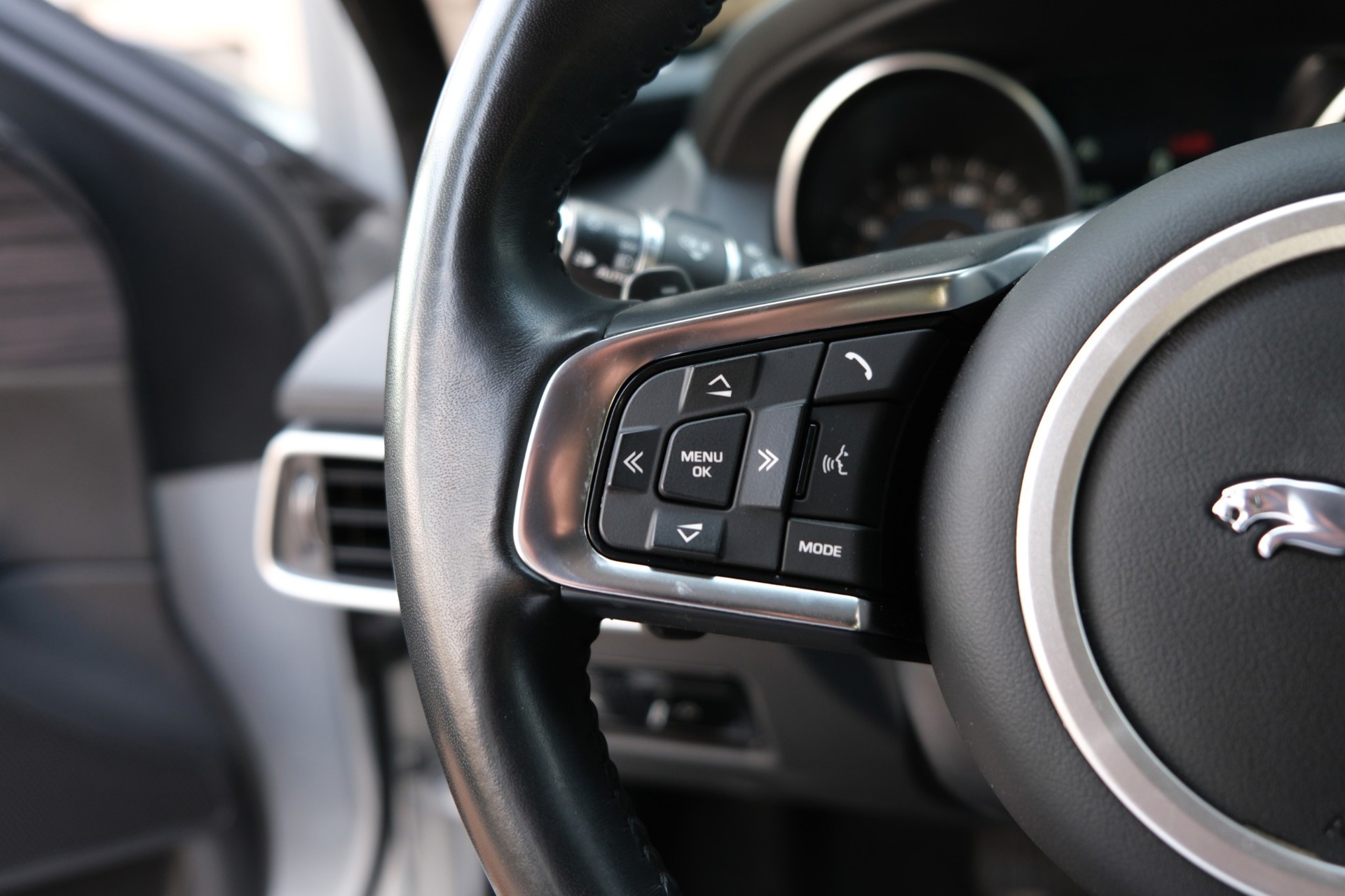 Foto van Jaguar Jaguar Xe