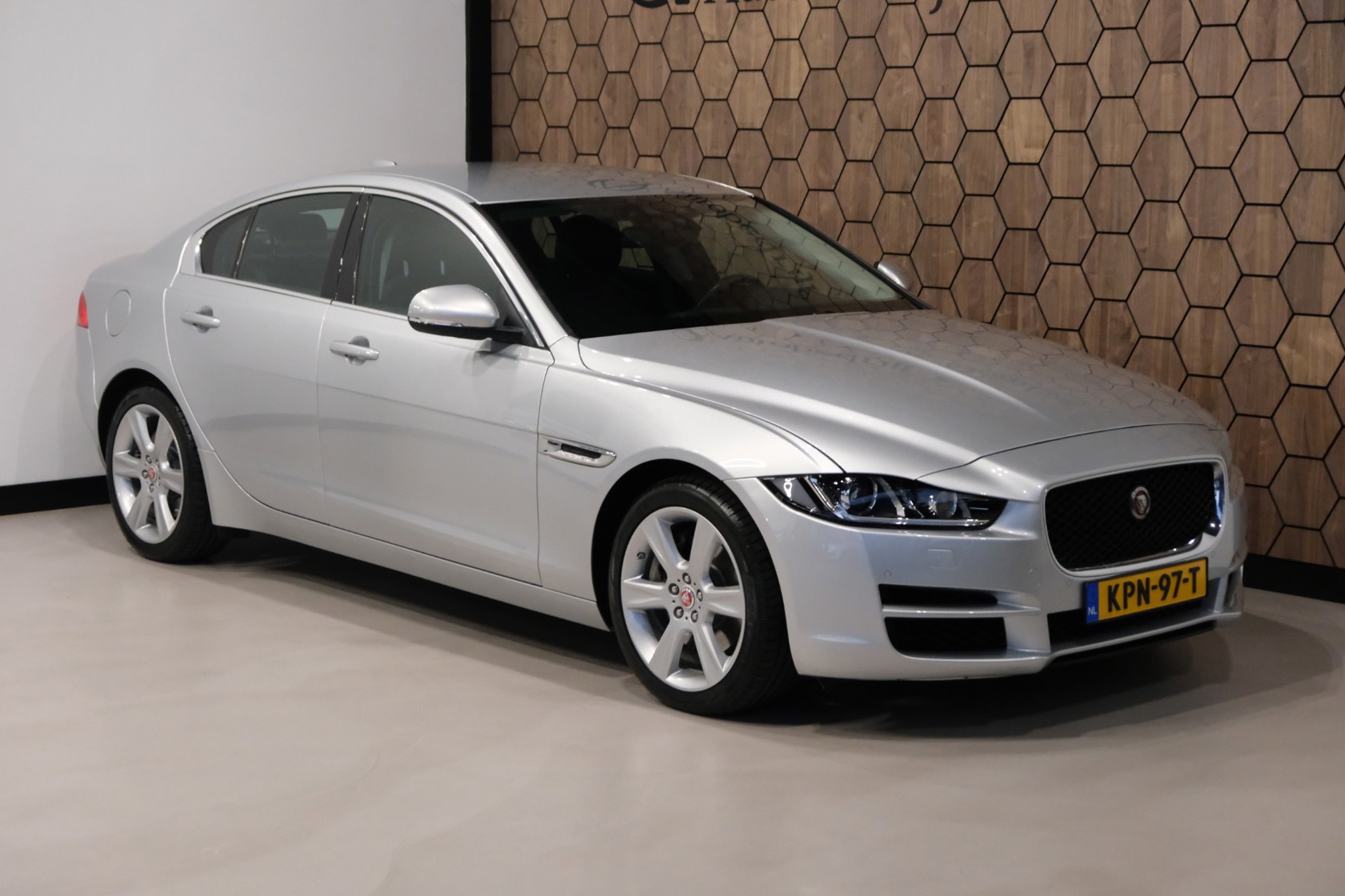 Foto van Jaguar Jaguar Xe