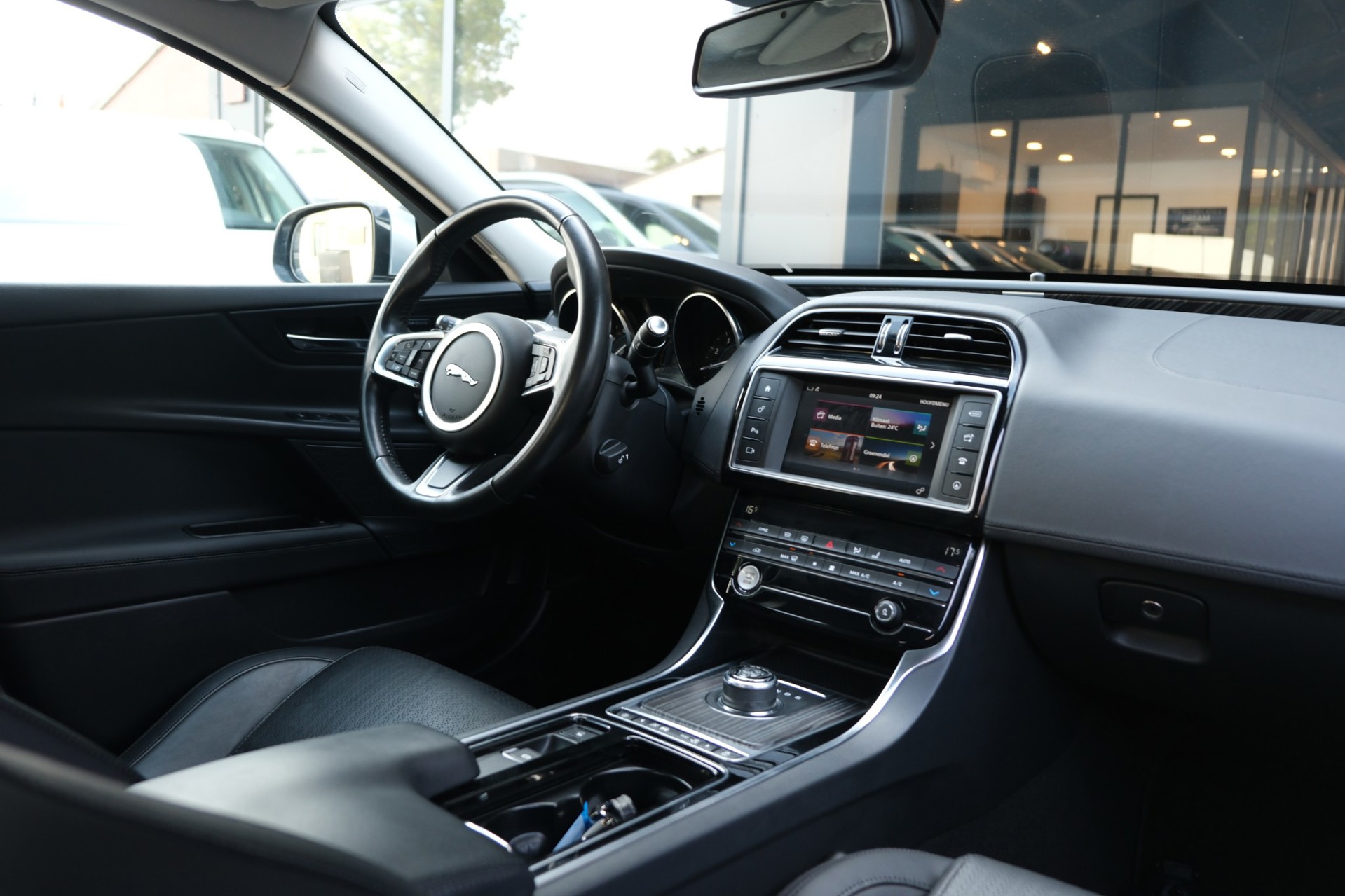 Foto van Jaguar Jaguar Xe