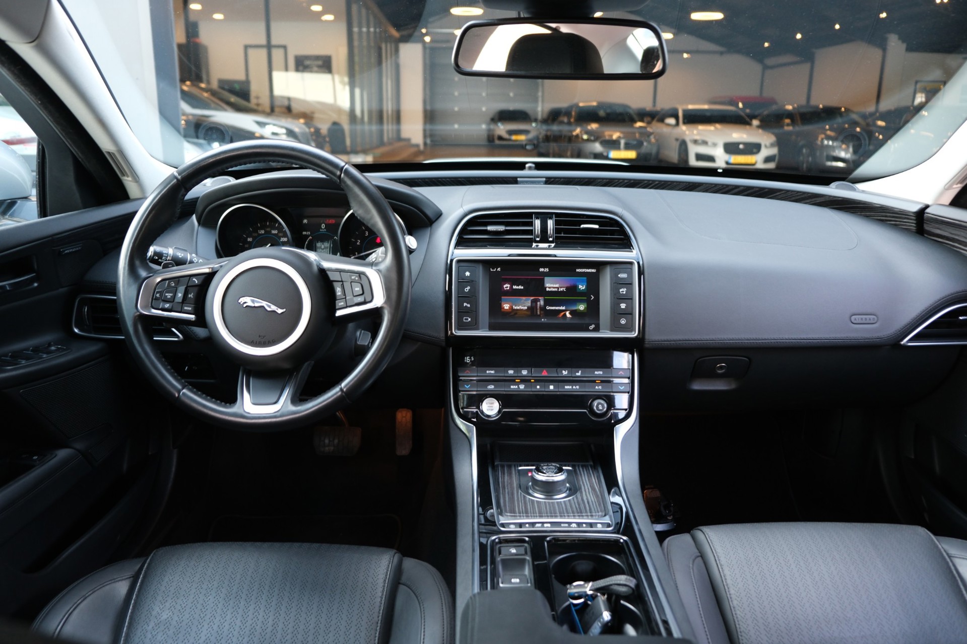 Foto van Jaguar Jaguar Xe