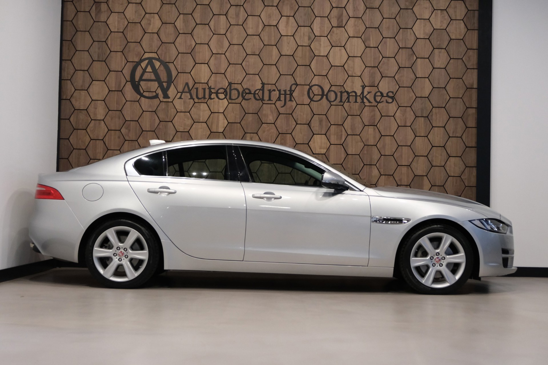 Foto van Jaguar Jaguar Xe