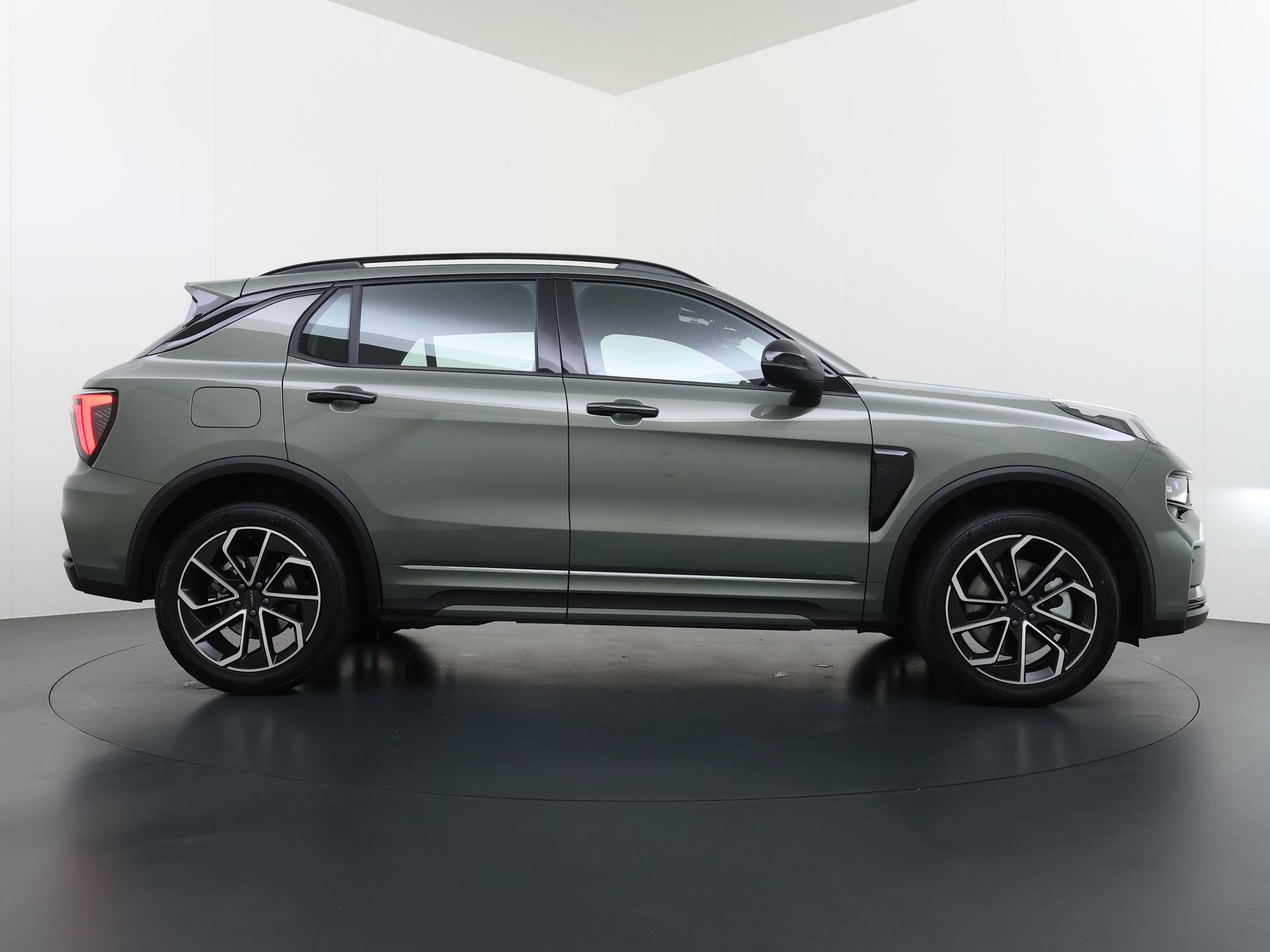 Foto van Lynk&co LYNK & Co 01