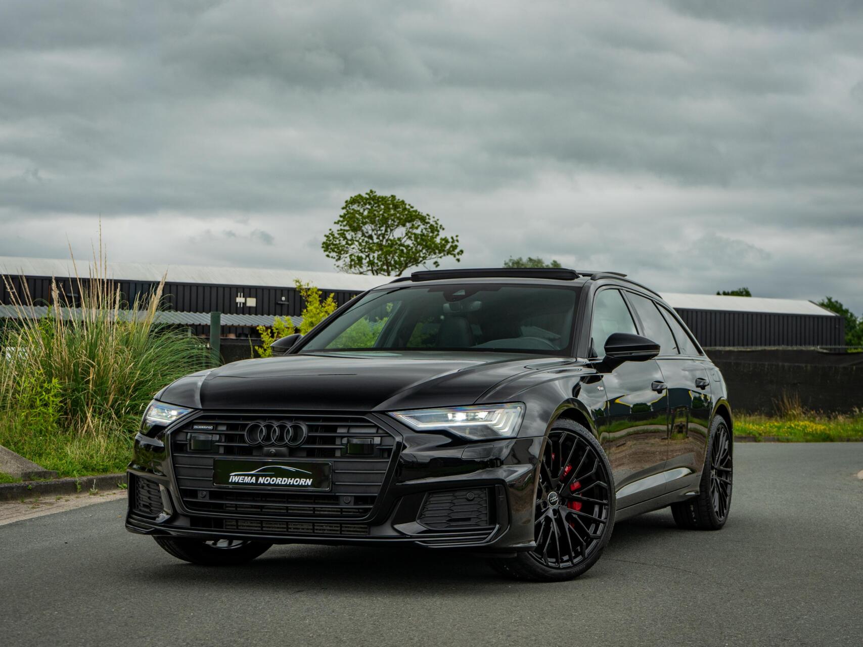 Audi A6 Avant 55 TFSI e quattro S-Line Competition|Panoramadak|B&O|RS- Seats|Diamond Stitching|Air quality pakket|Carbon interieur|Trekhaak|Camera 360°|Keyless|Sfeerver.| 2023 - voorkant