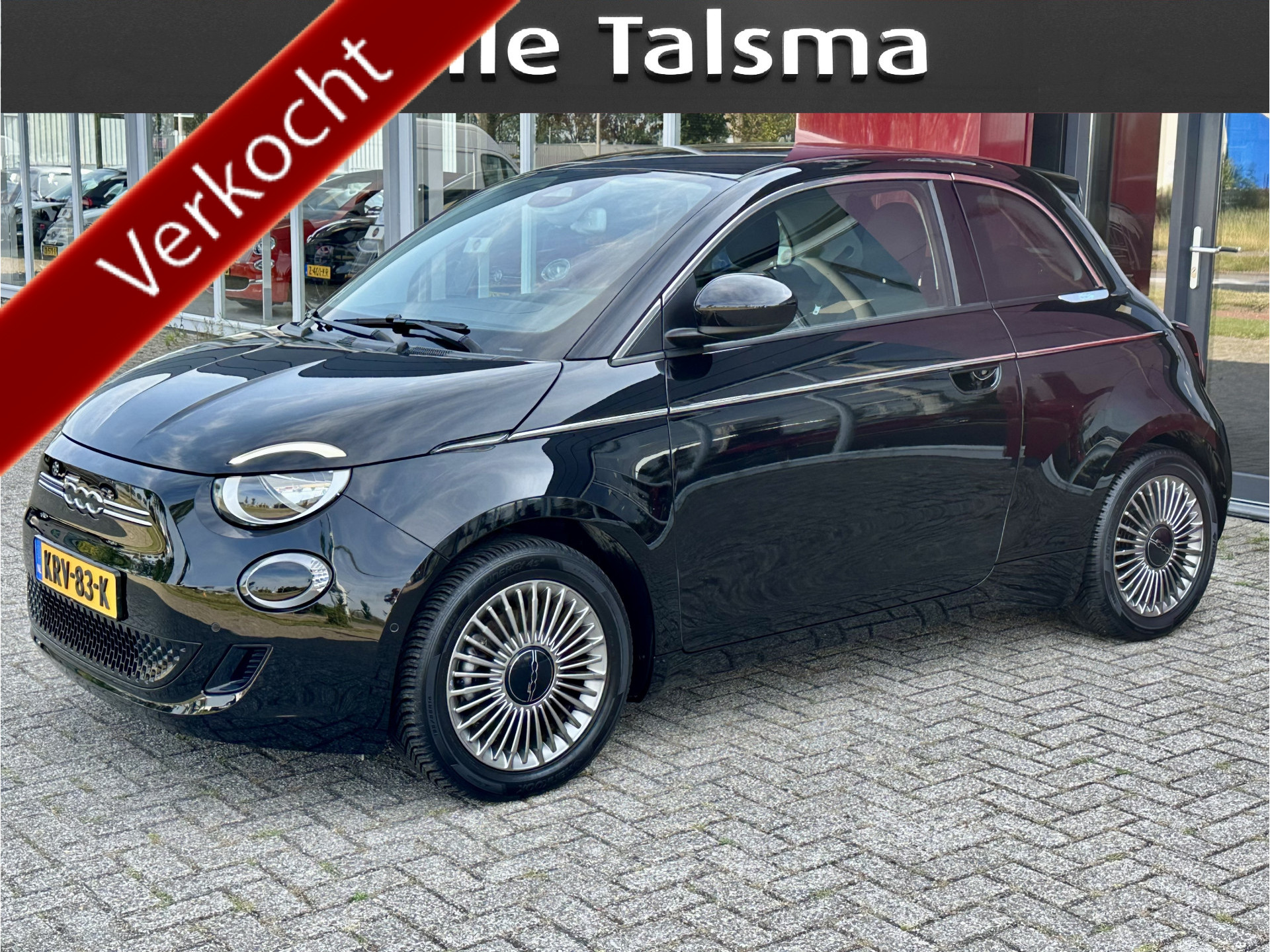 Fiat 500 Urban 42 kWh Apple/ Andoid Carplay | parkeersensoren voor en achter | 16'' | 2023 - voorkant