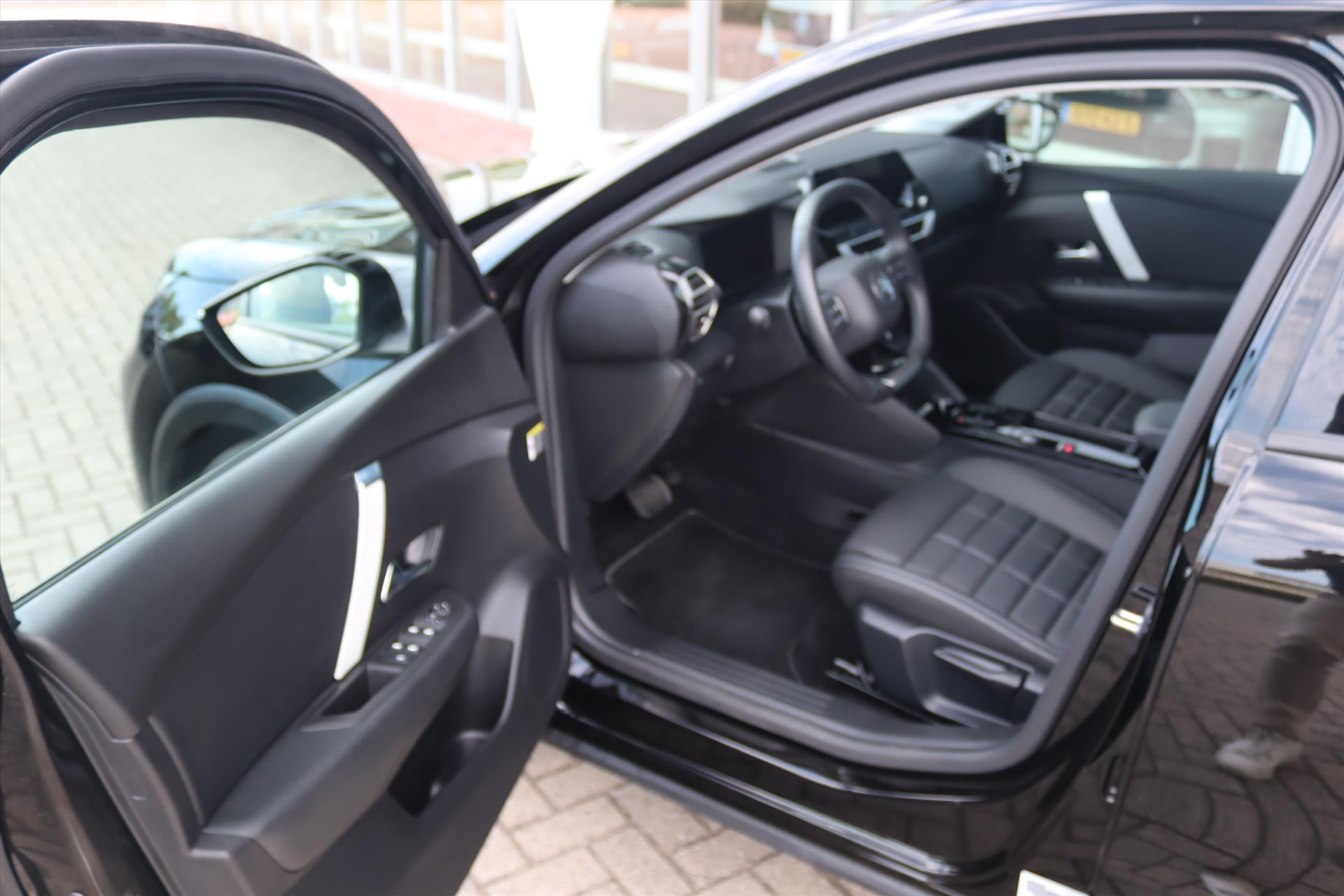 Foto van Citroen C4 X