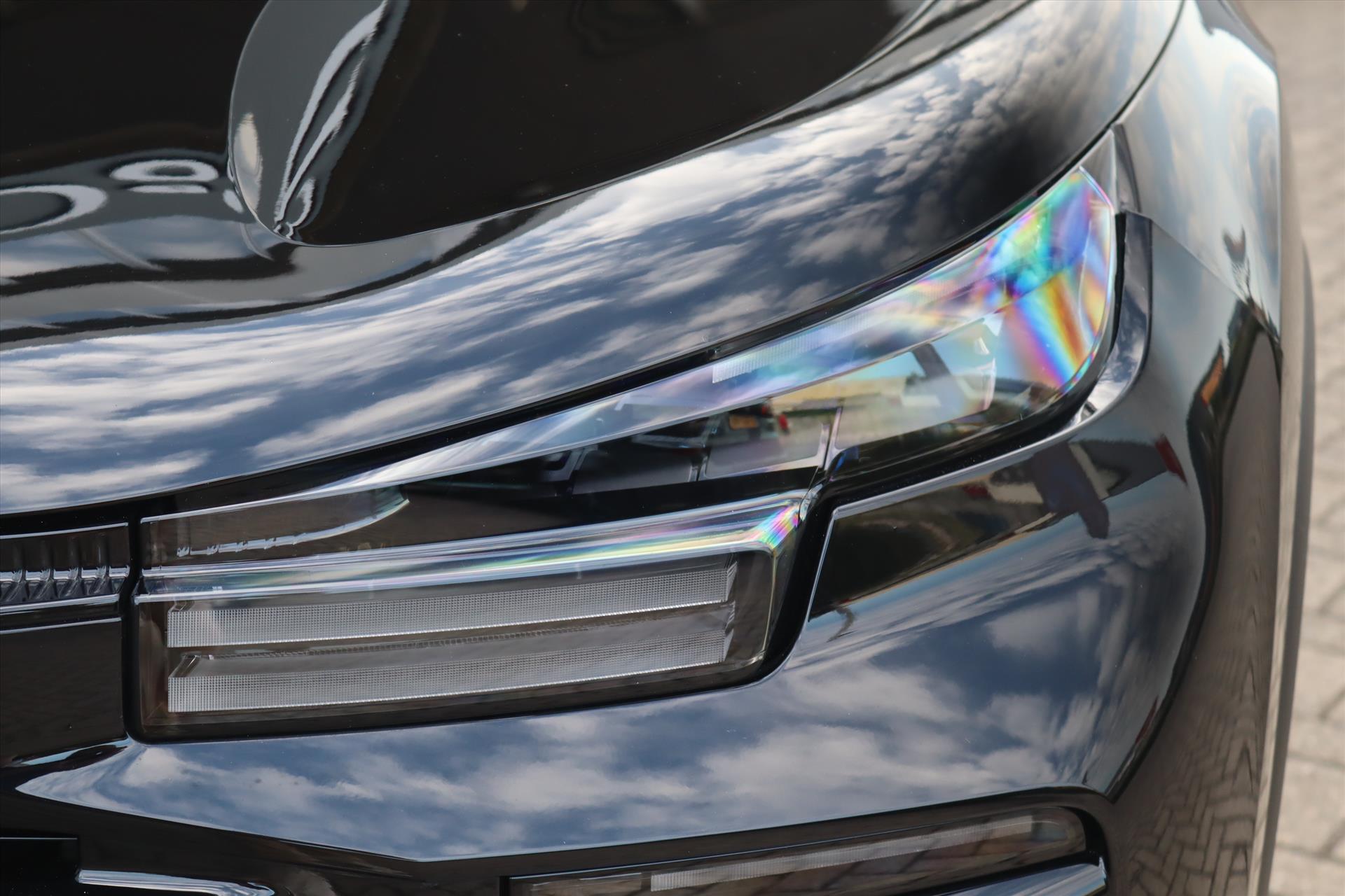 Foto van Citroen C4 X
