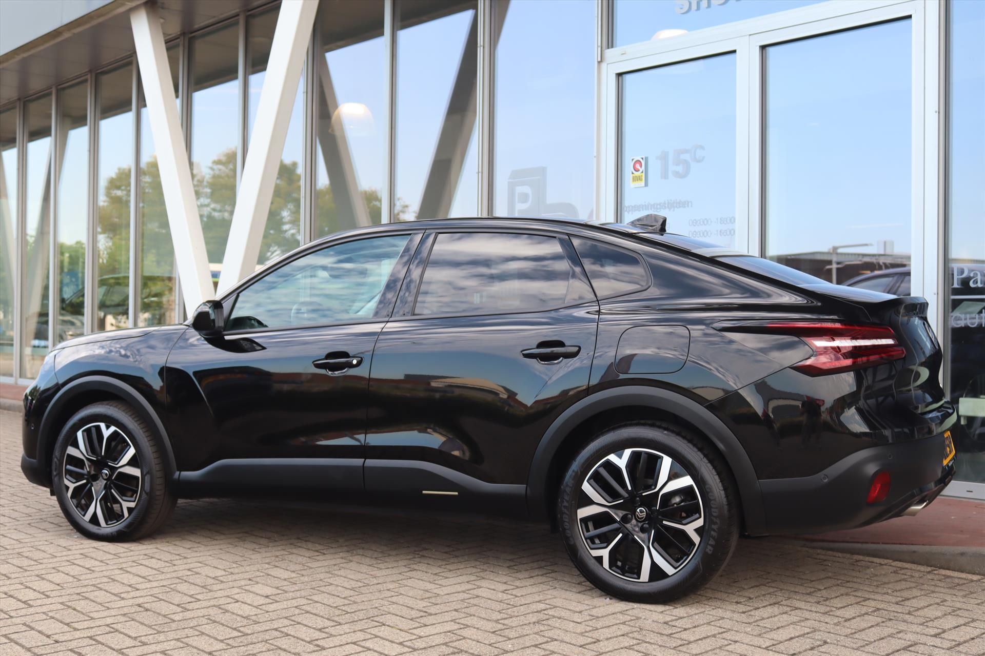 Foto van Citroen C4 X